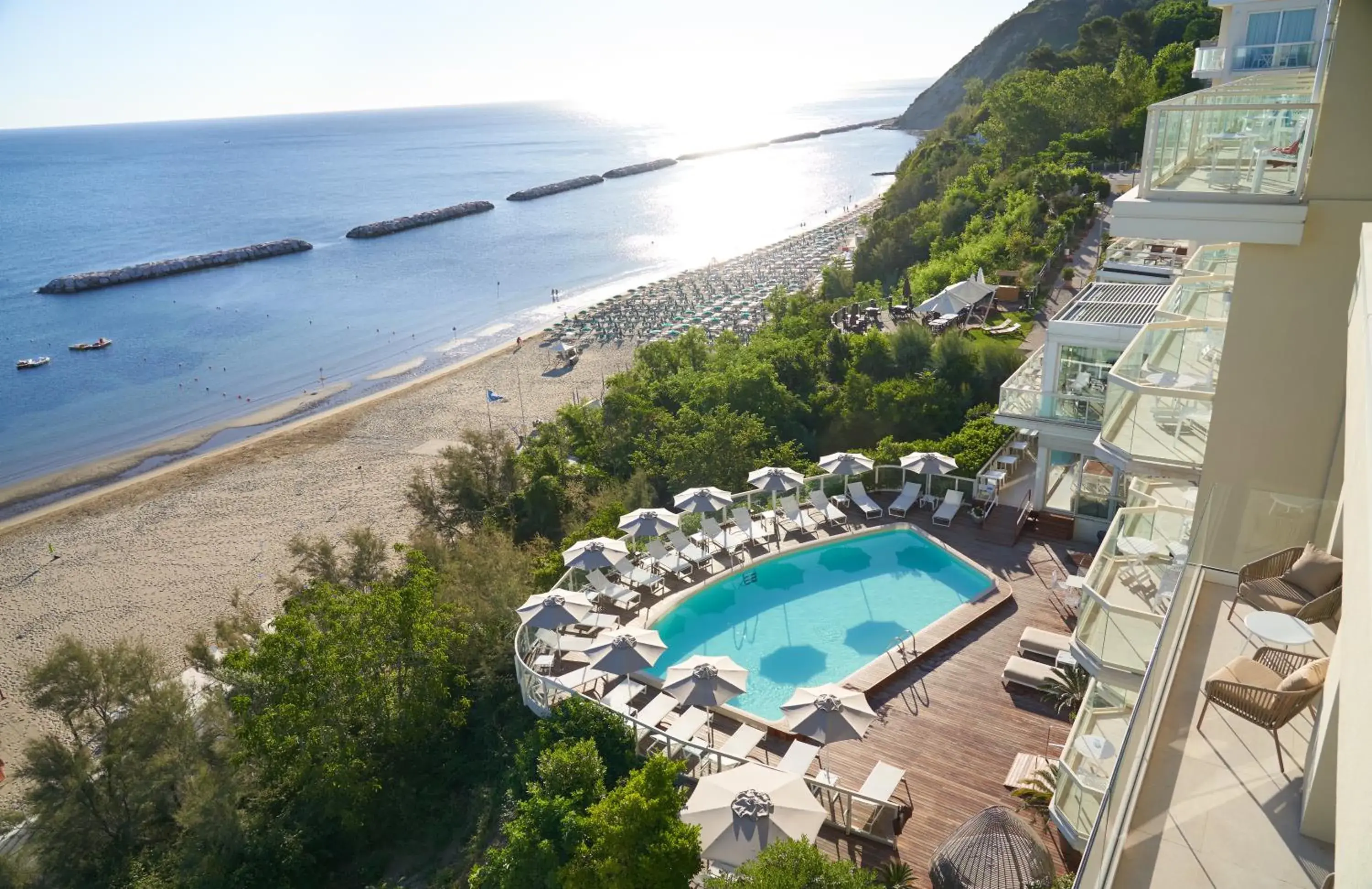 Pool View in Hotel Sans Souci