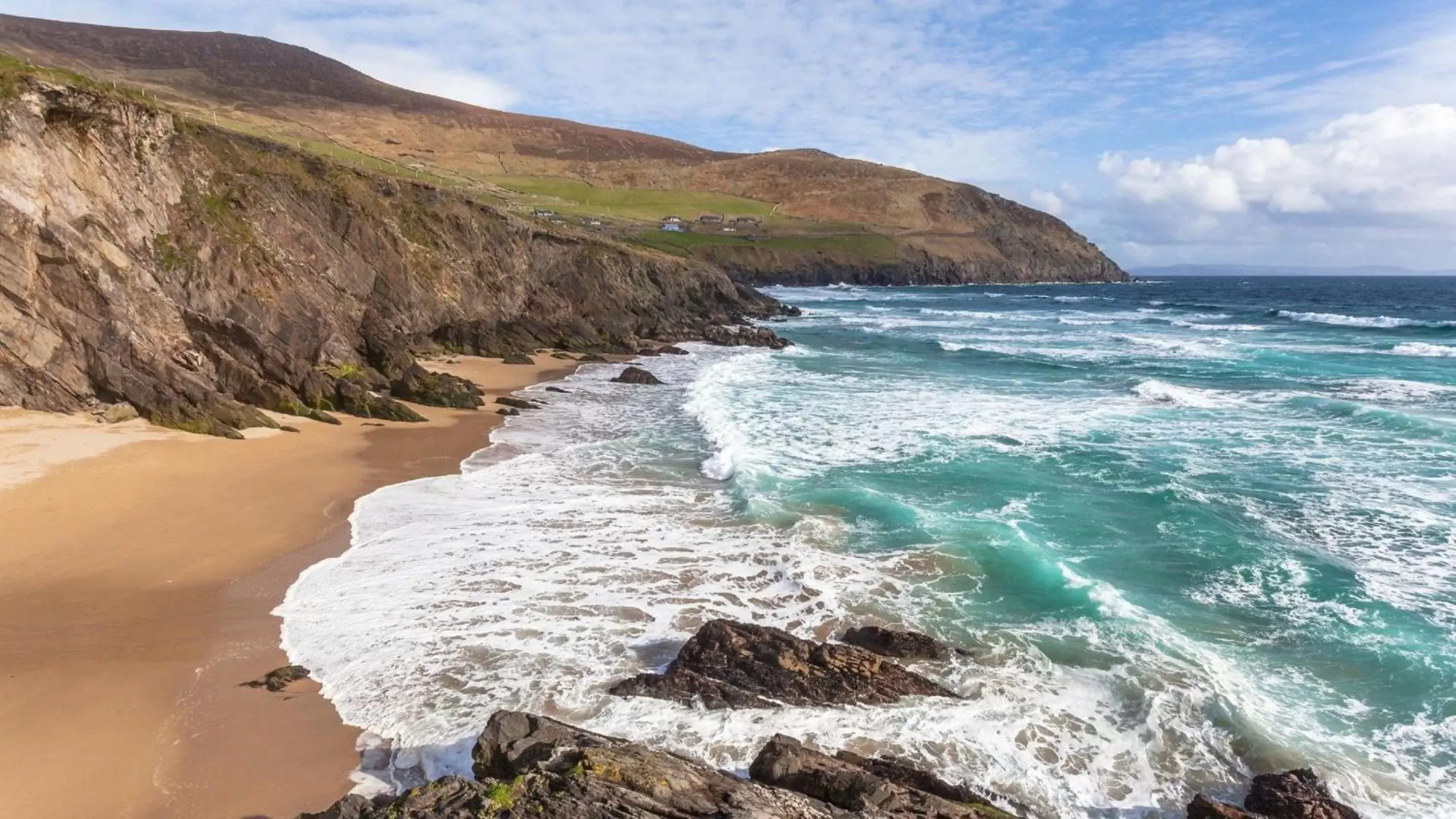 Area and facilities, Beach in Ballyroe Heights Hotel