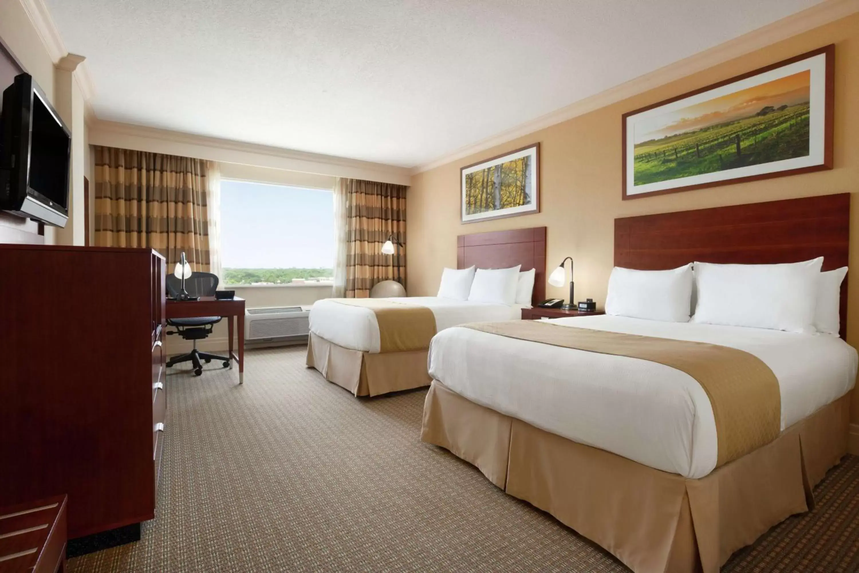 Queen Room with Two Queen Beds and Walk-In Shower in DoubleTree by Hilton Hotel Dallas - Love Field Queen Room with Two Queen Beds and Walk-In Shower in DoubleTree by Hilton Hotel Dallas - Love Field