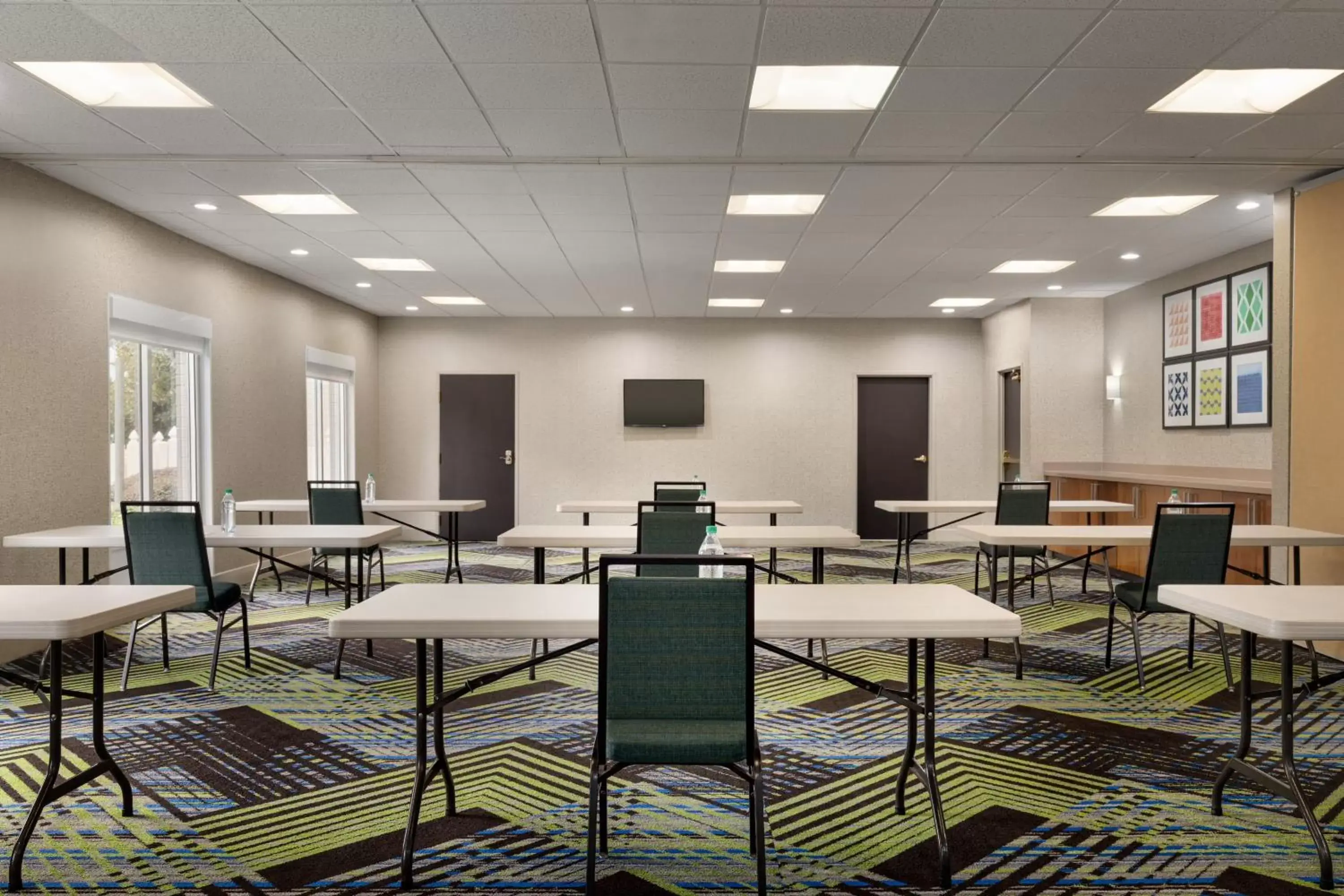 Meeting/conference room in Holiday Inn Express Hotel & Suites Auburn - University Area, an IHG Hotel