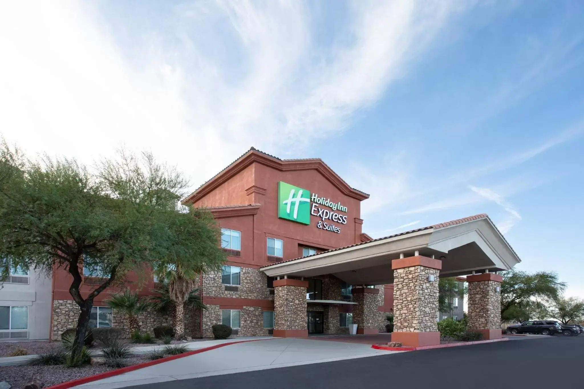 Property Building in Holiday Inn Express & Suites Tucson, an IHG Hotel