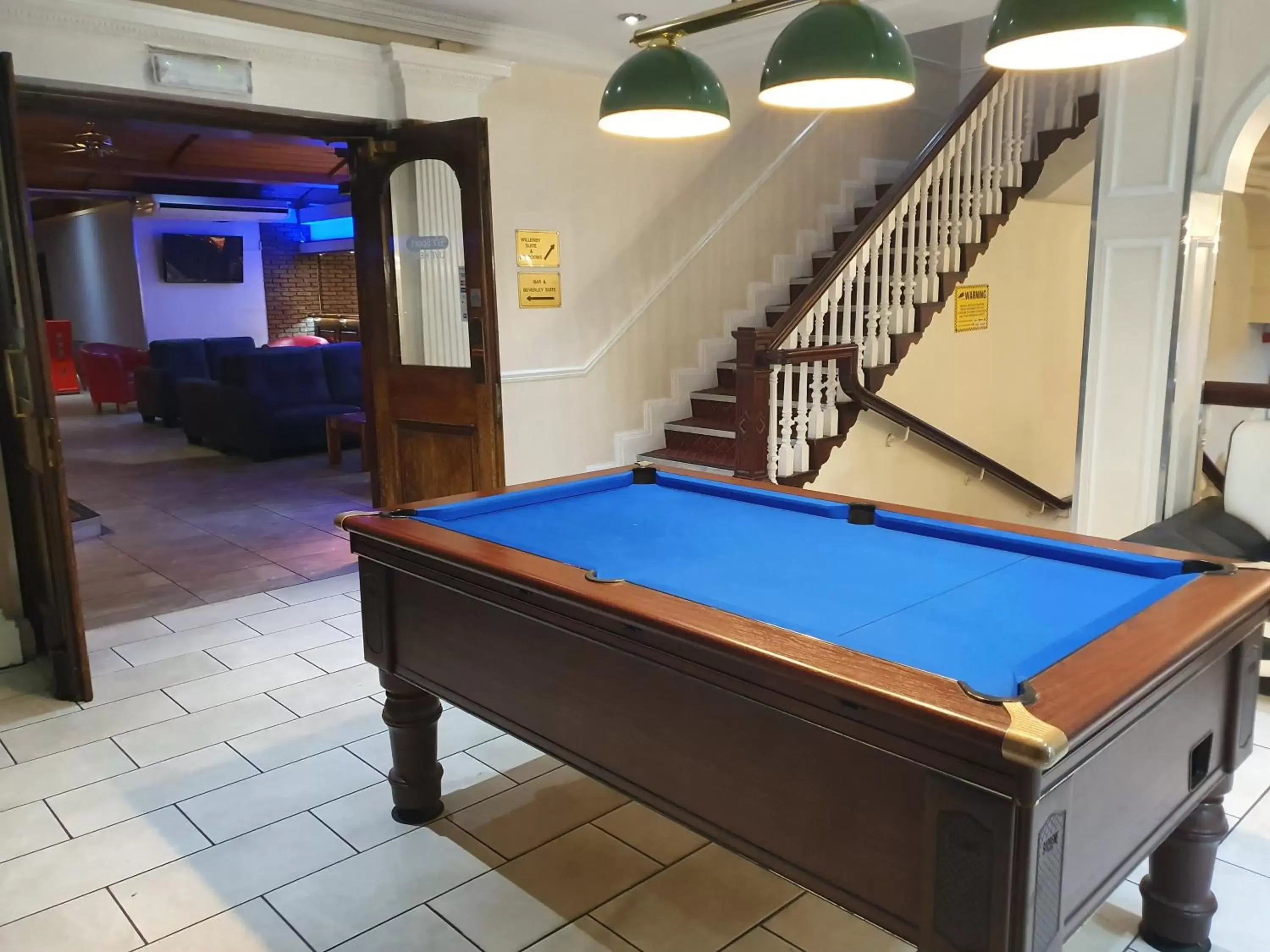 Billiard, Billiards in Gilson Hotel