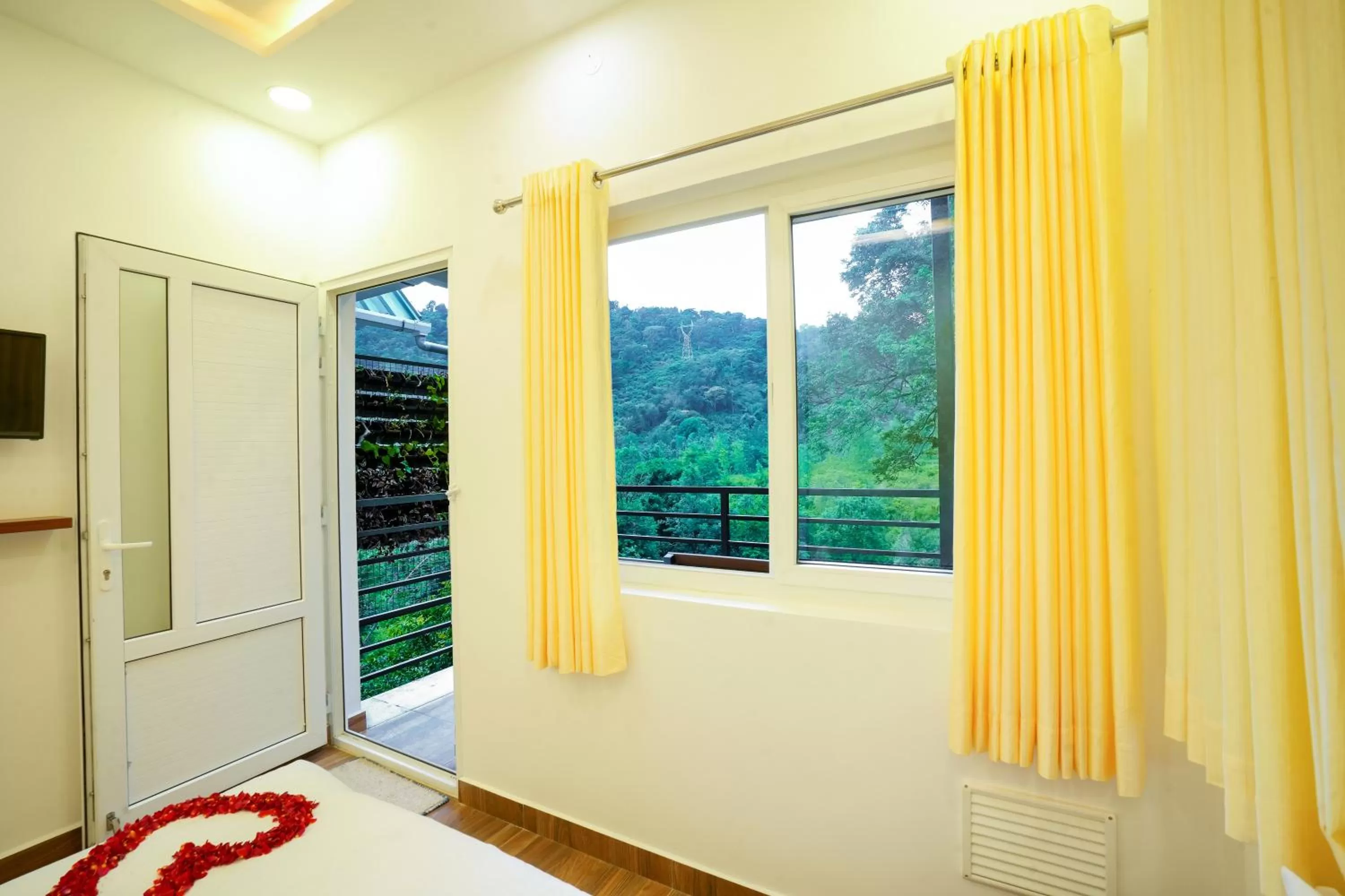 Mountain view in Misty Range Resorts