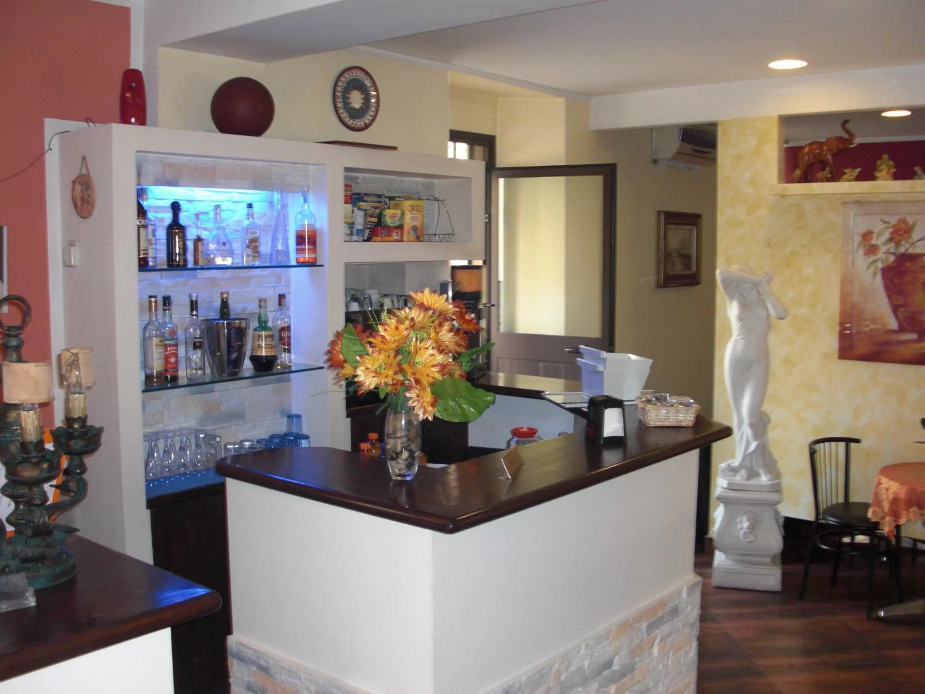 Communal lounge/ TV room in Hotel Legnano