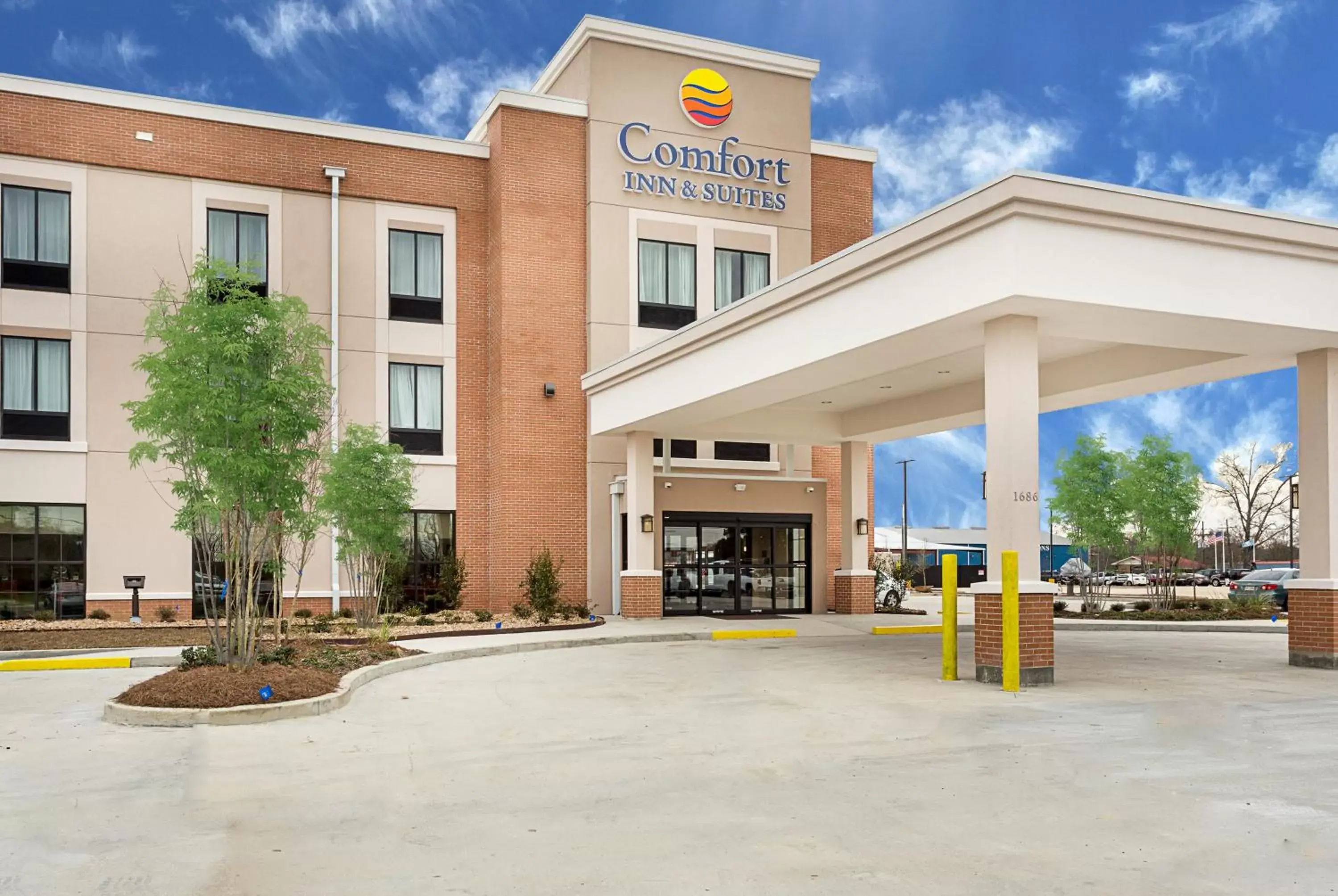 Facade/entrance in Comfort Inn & Suites Zachary Facade/entrance in Comfort Inn & Suites Zachary