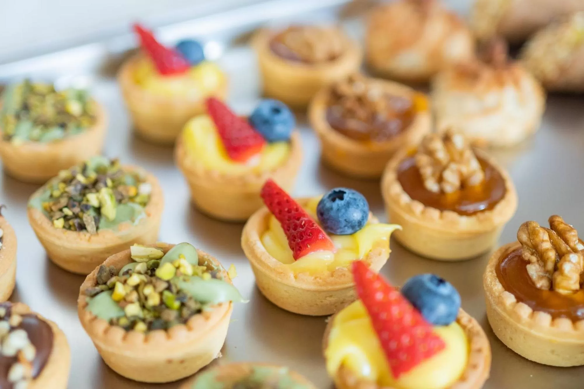 Lounge or bar in El Homs Palace Hotel