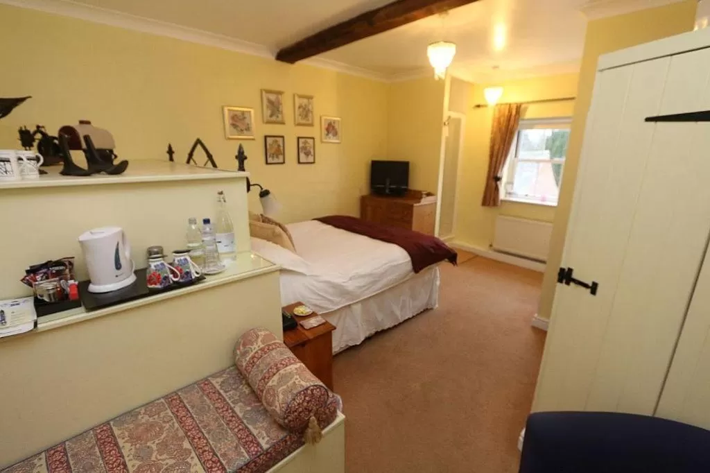 Bed in Ternhill Farm House - 5 Star Guest Accommodation with optional award winning breakfast