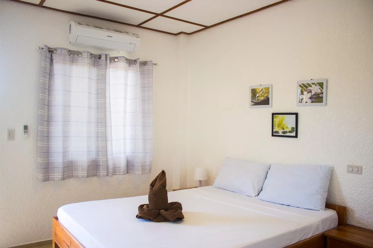 Bed in Jugalis Hotel and Restaurant