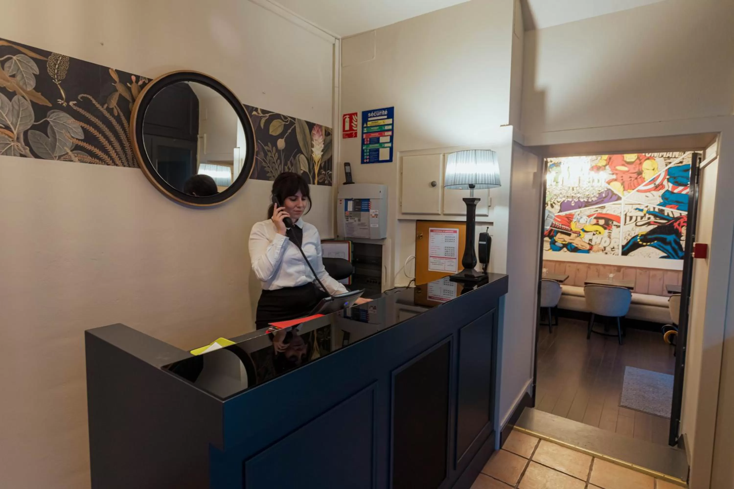 Lobby or reception in CÔTE GARONNE le BALCON DES DAMES -hôtel et restaurant- Tonneins Fauillet Marmande - vue panoramique bord de Garonne chambres climatisées