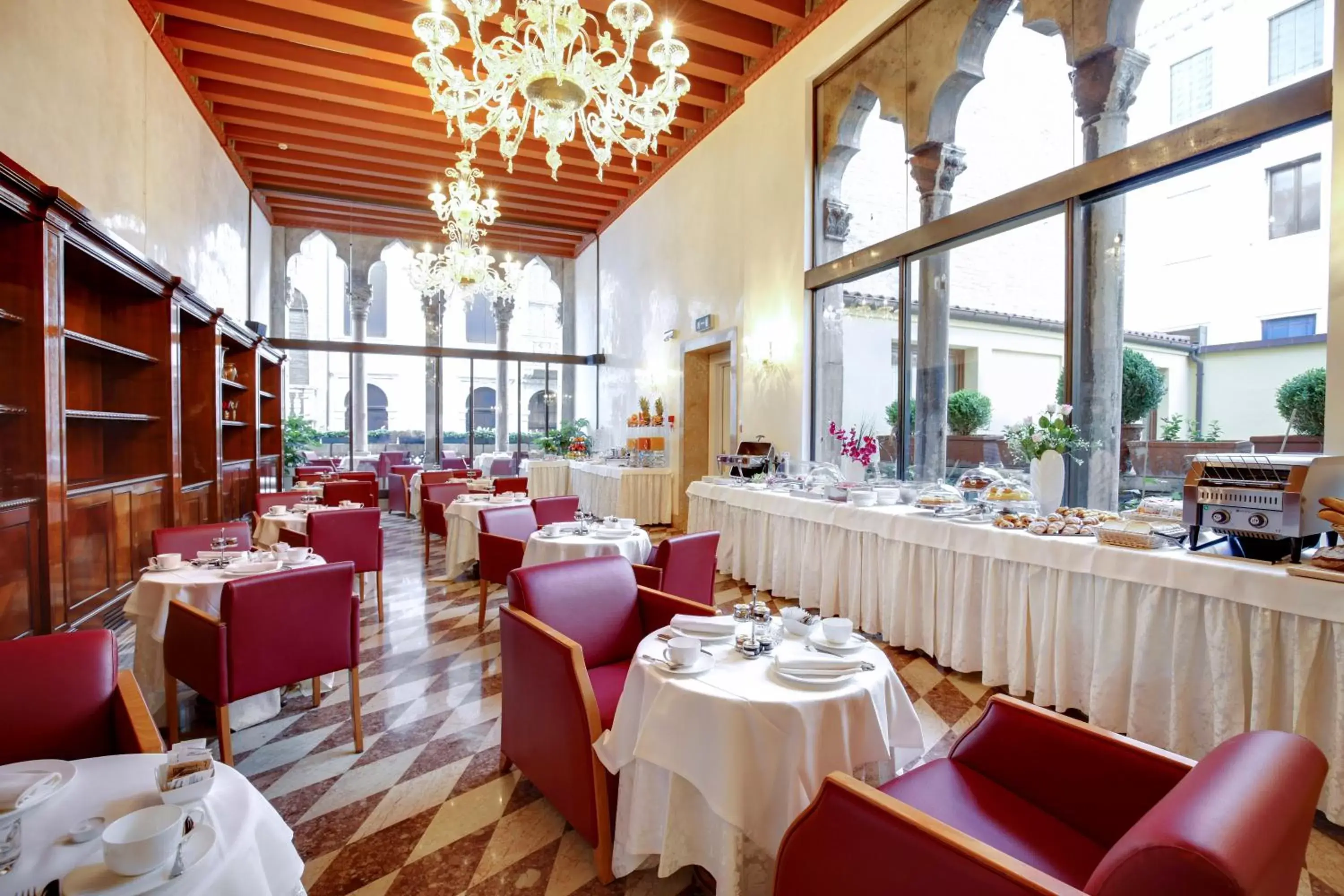 Lounge or bar, Restaurant/Places to Eat in Hotel Donà Palace