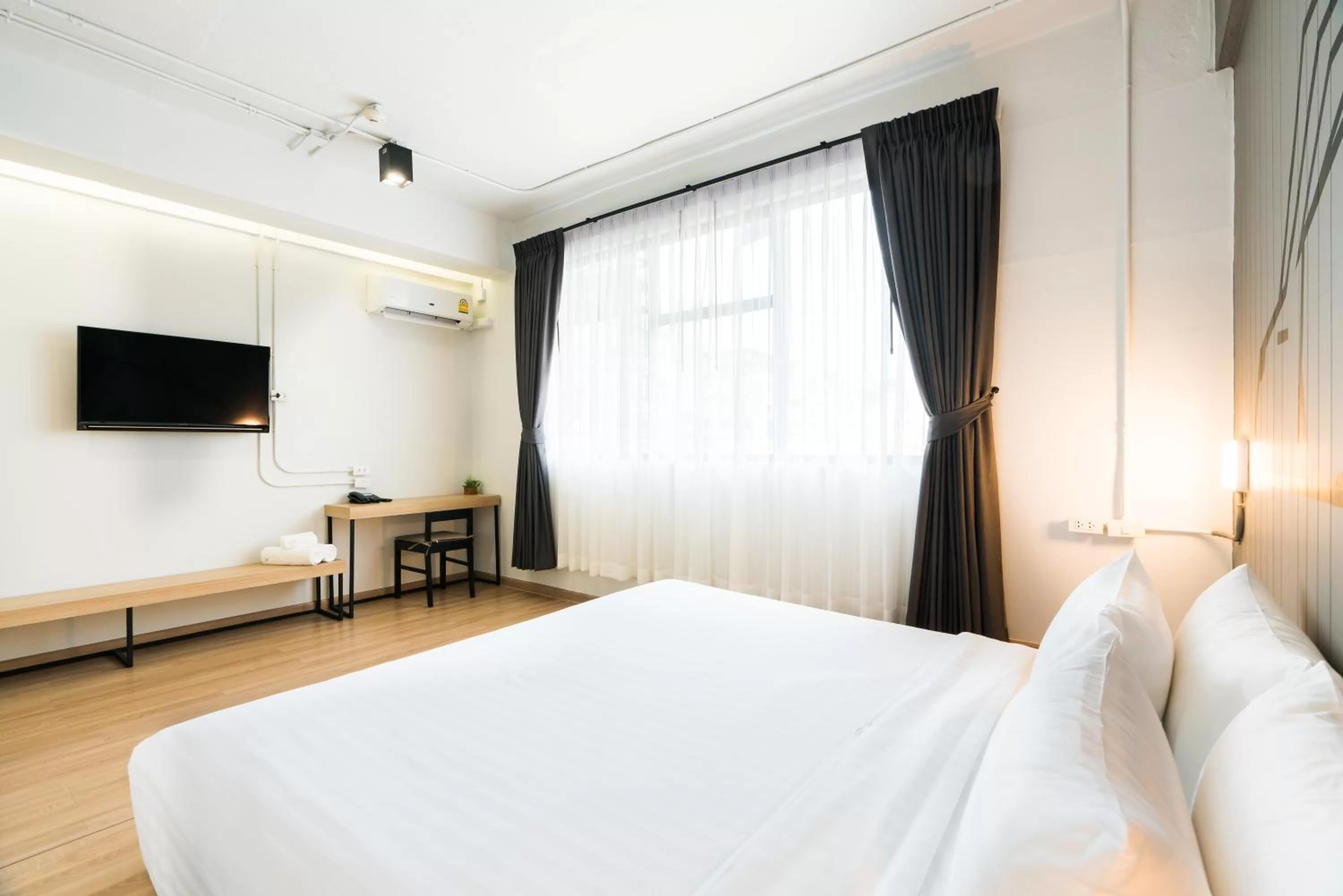 Bedroom, Bed in Marwin Villa