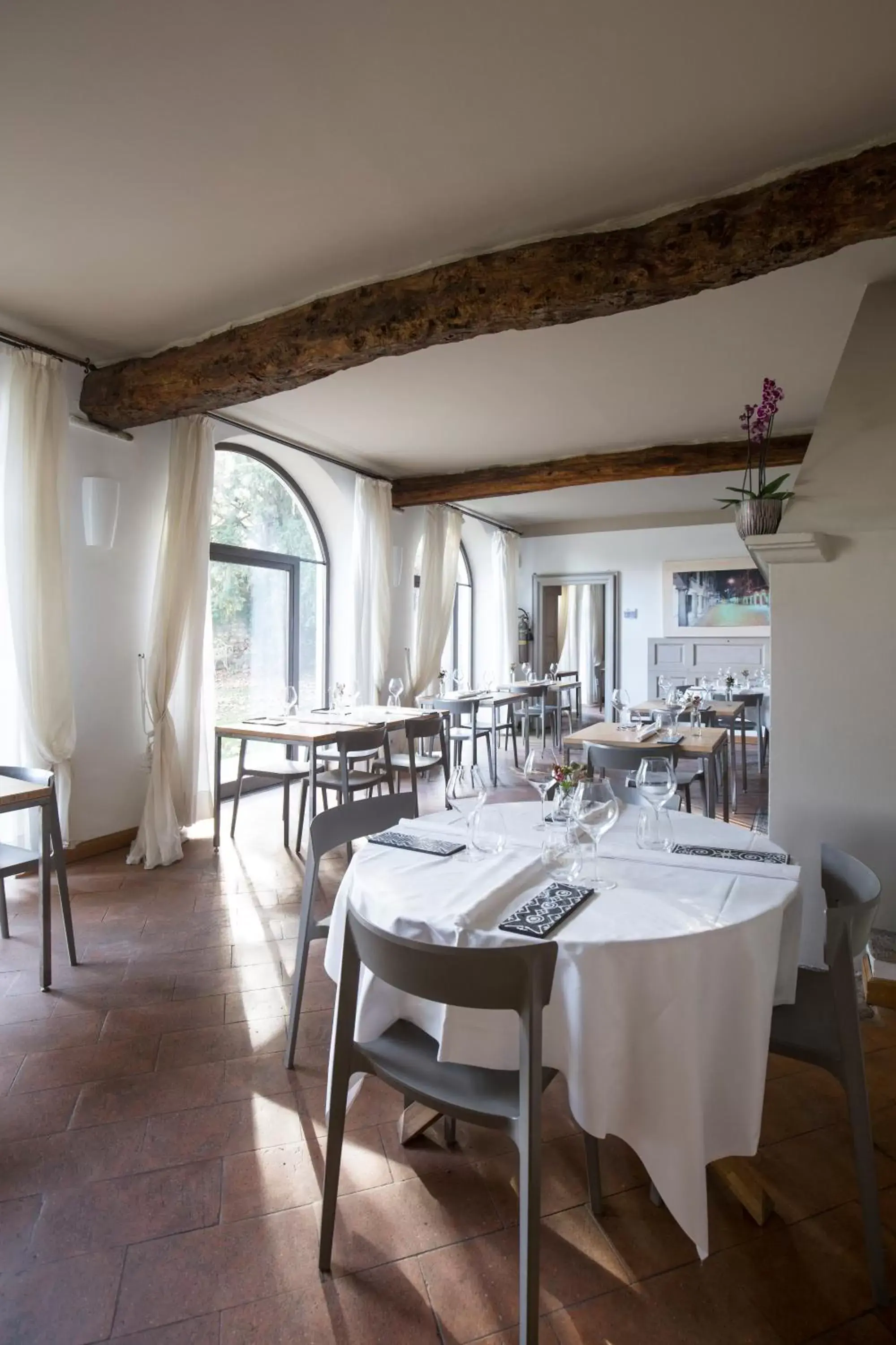 Restaurant/Places to Eat in Art Hotel Varese