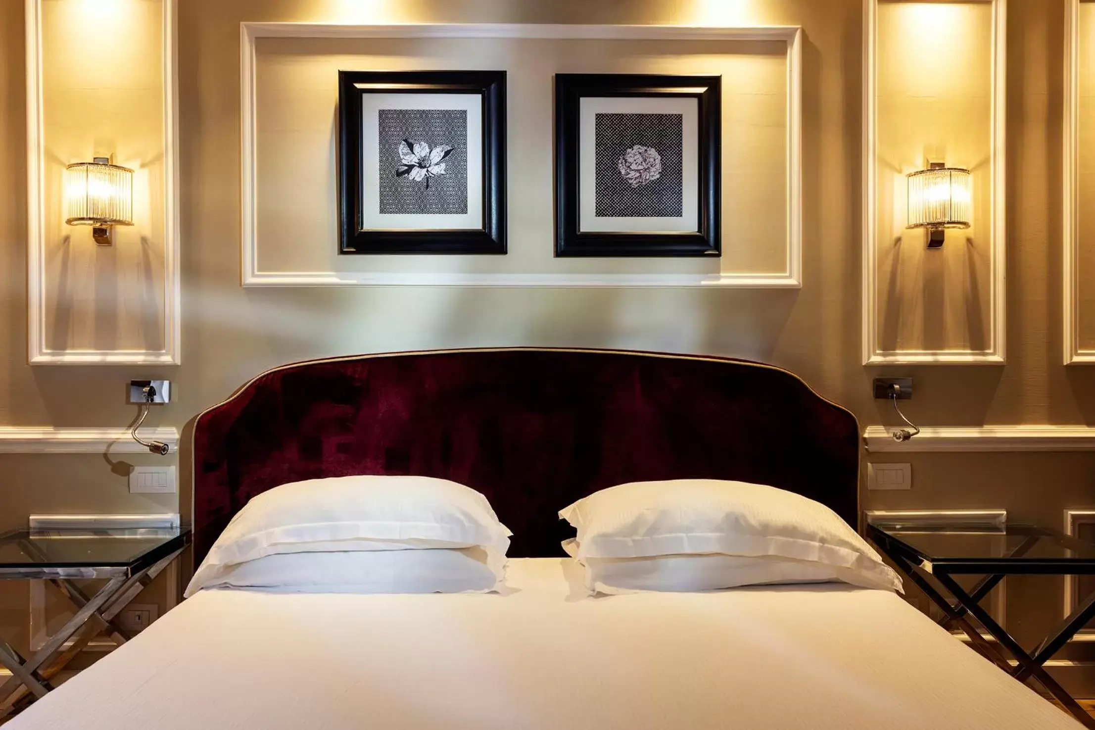 Bedroom, Bed in FH55 Hotel Calzaiuoli