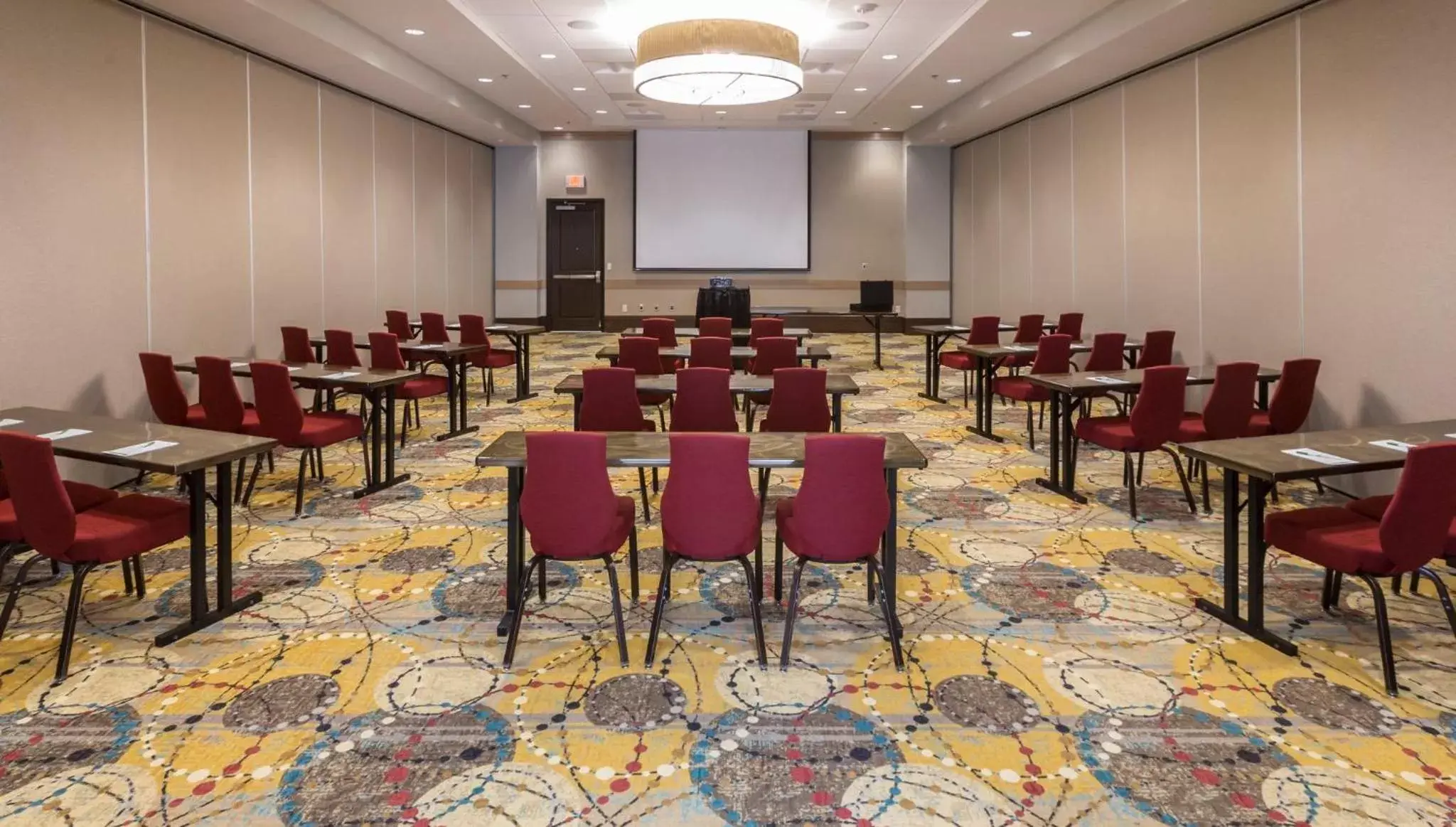 Meeting/conference room in Crowne Plaza Shenandoah - The Woodlands