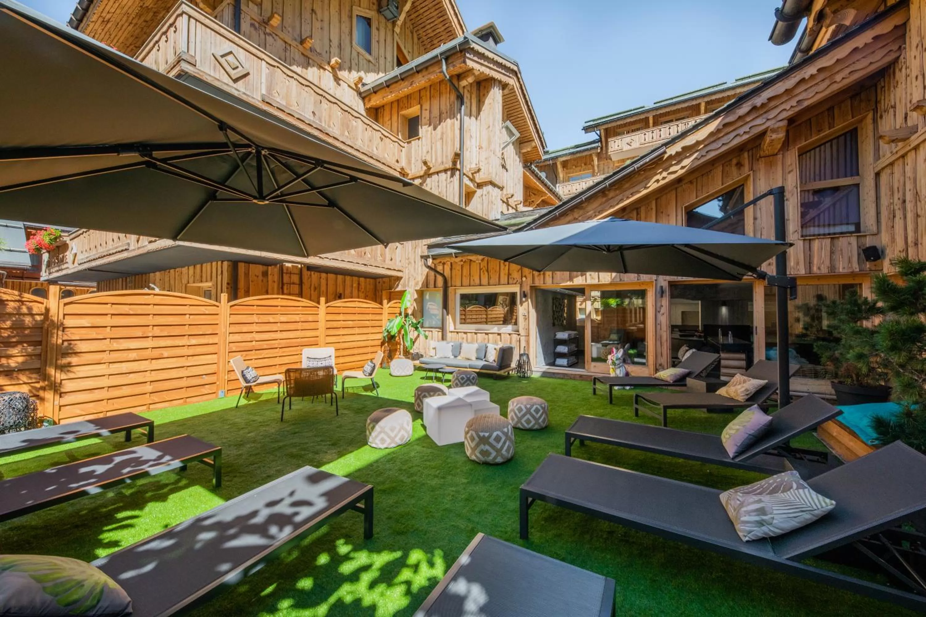 Patio in Hotel La Chaudanne