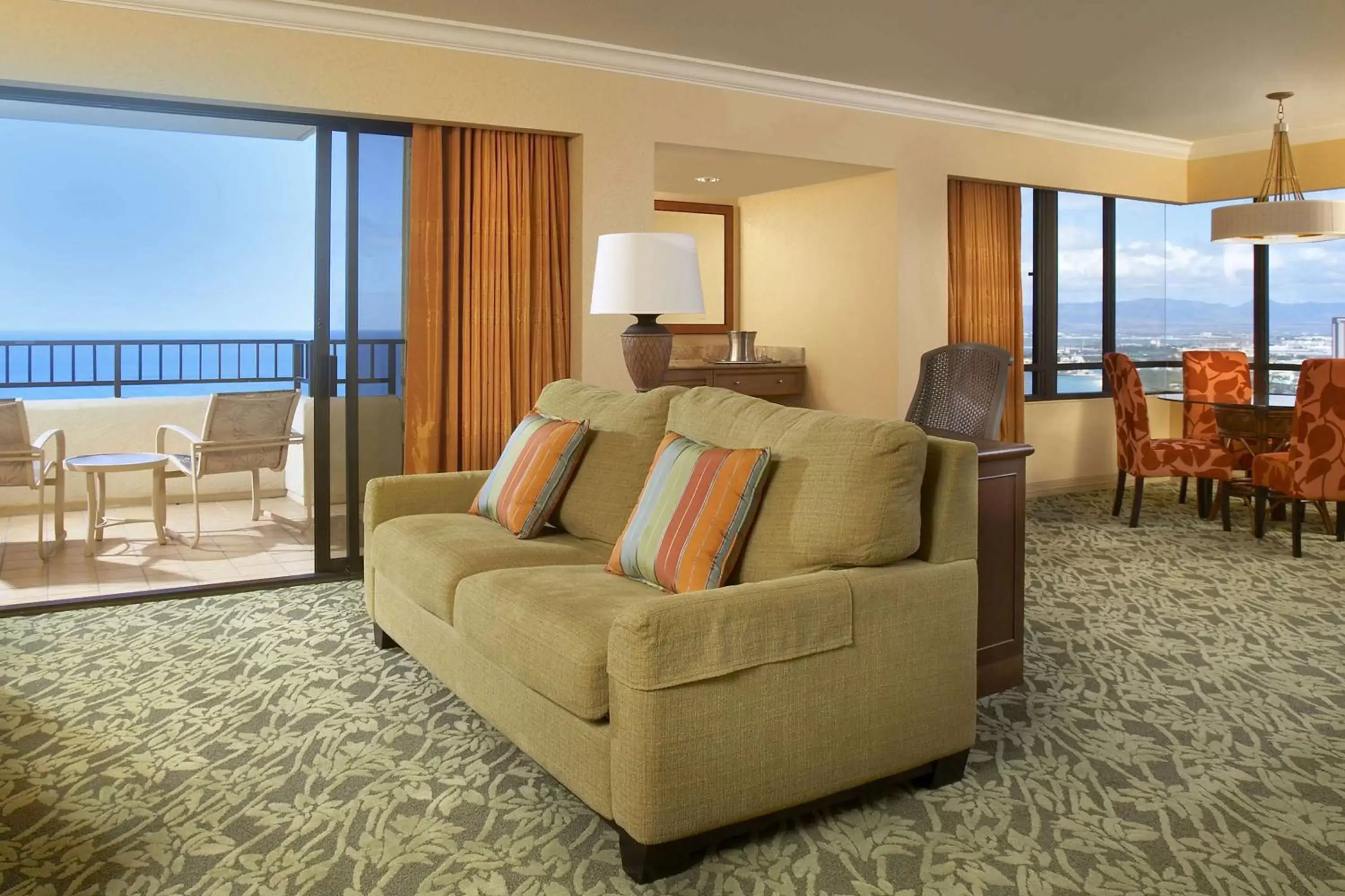 Living room, Seating Area in Hilton Hawaiian Village Waikiki Beach Resort