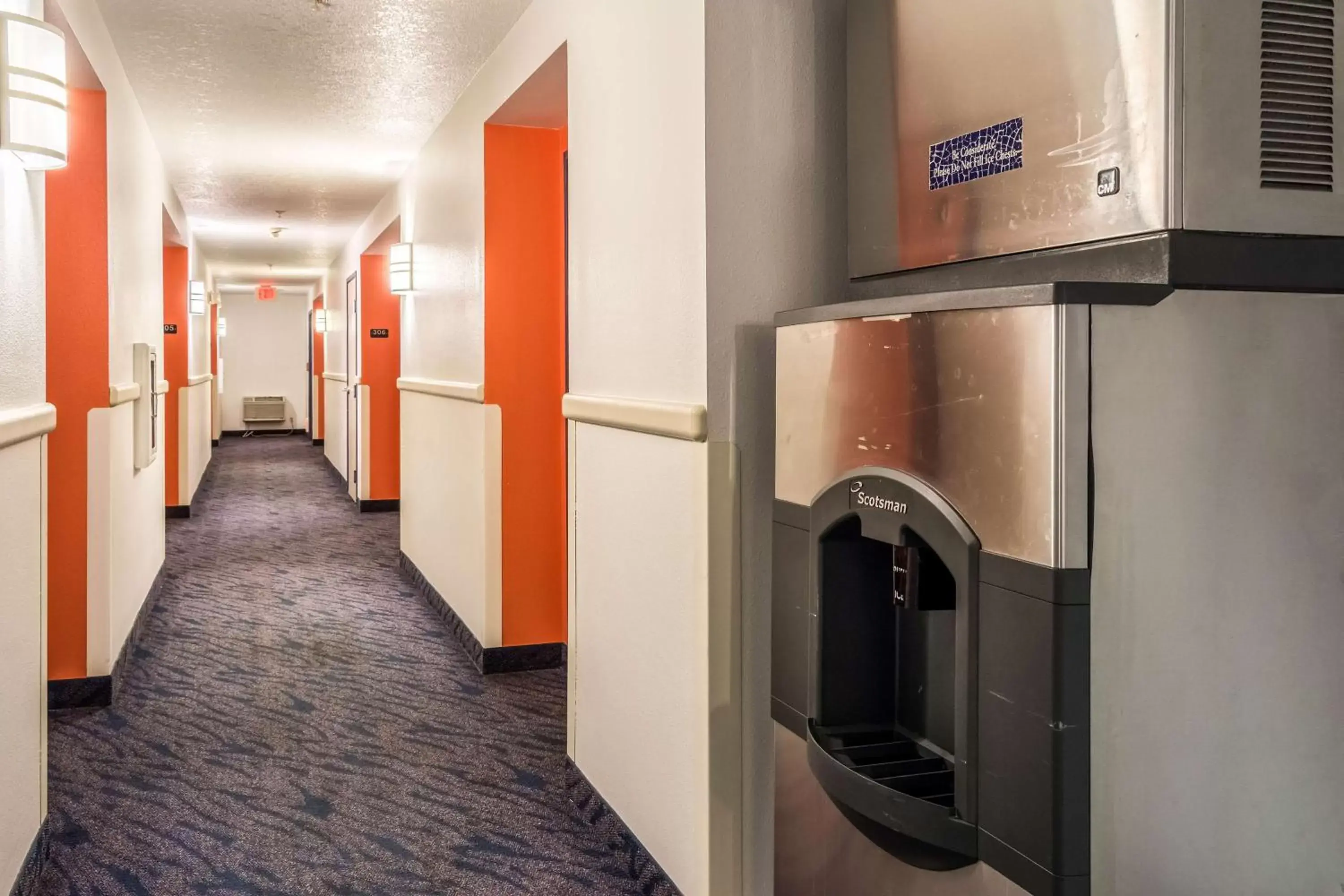 On site, Kitchen/Kitchenette in Motel 6-Lincoln City, OR