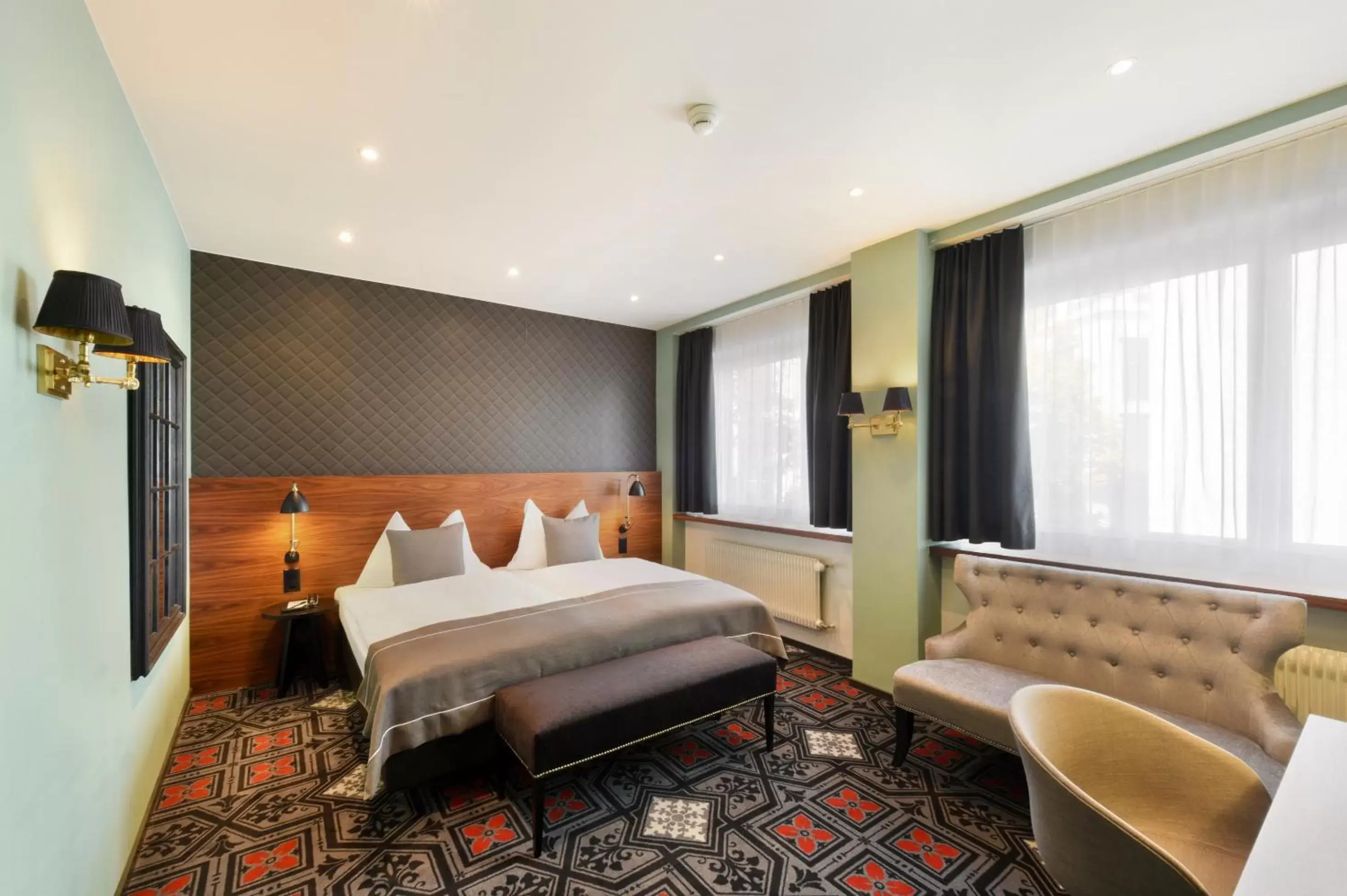 Photo of the whole room, Bed in Hotel City Zürich Design & Lifestyle