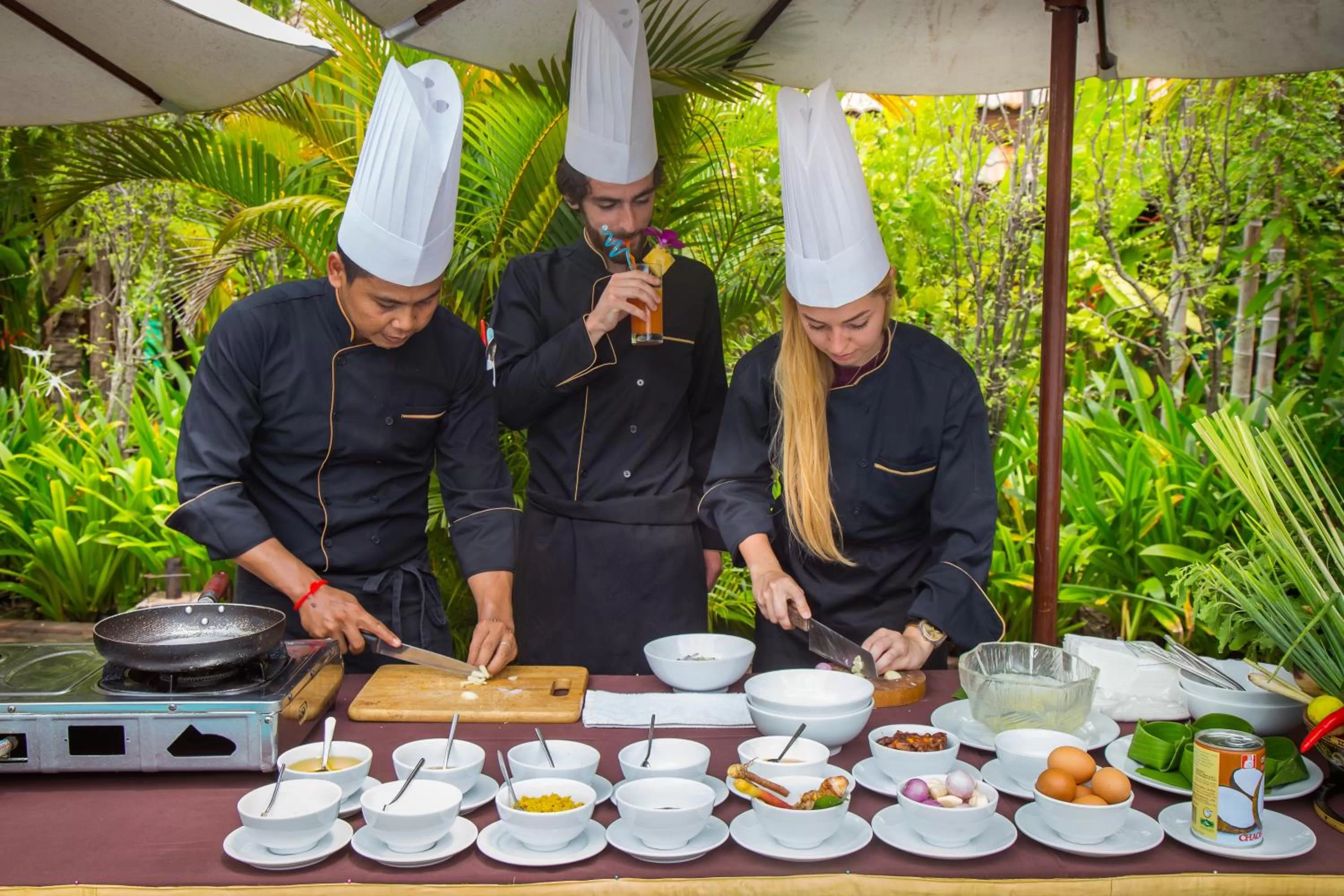 Activities, Food in Angkor Style Resort
