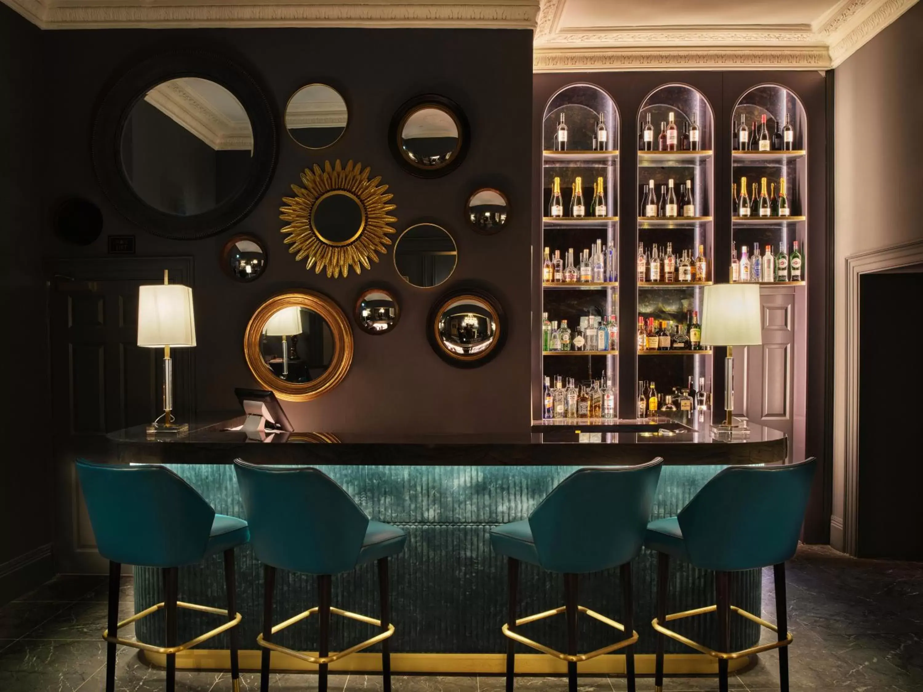 Lounge or bar, Lounge/Bar in Henrietta House, a member of Radisson Individuals