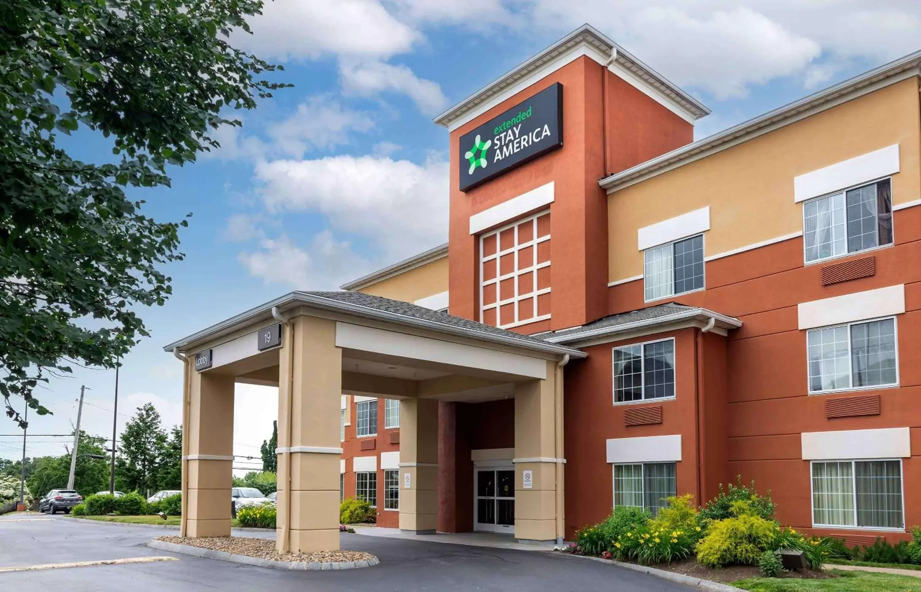 Property Building in Extended Stay America Suites - Boston - Marlborough