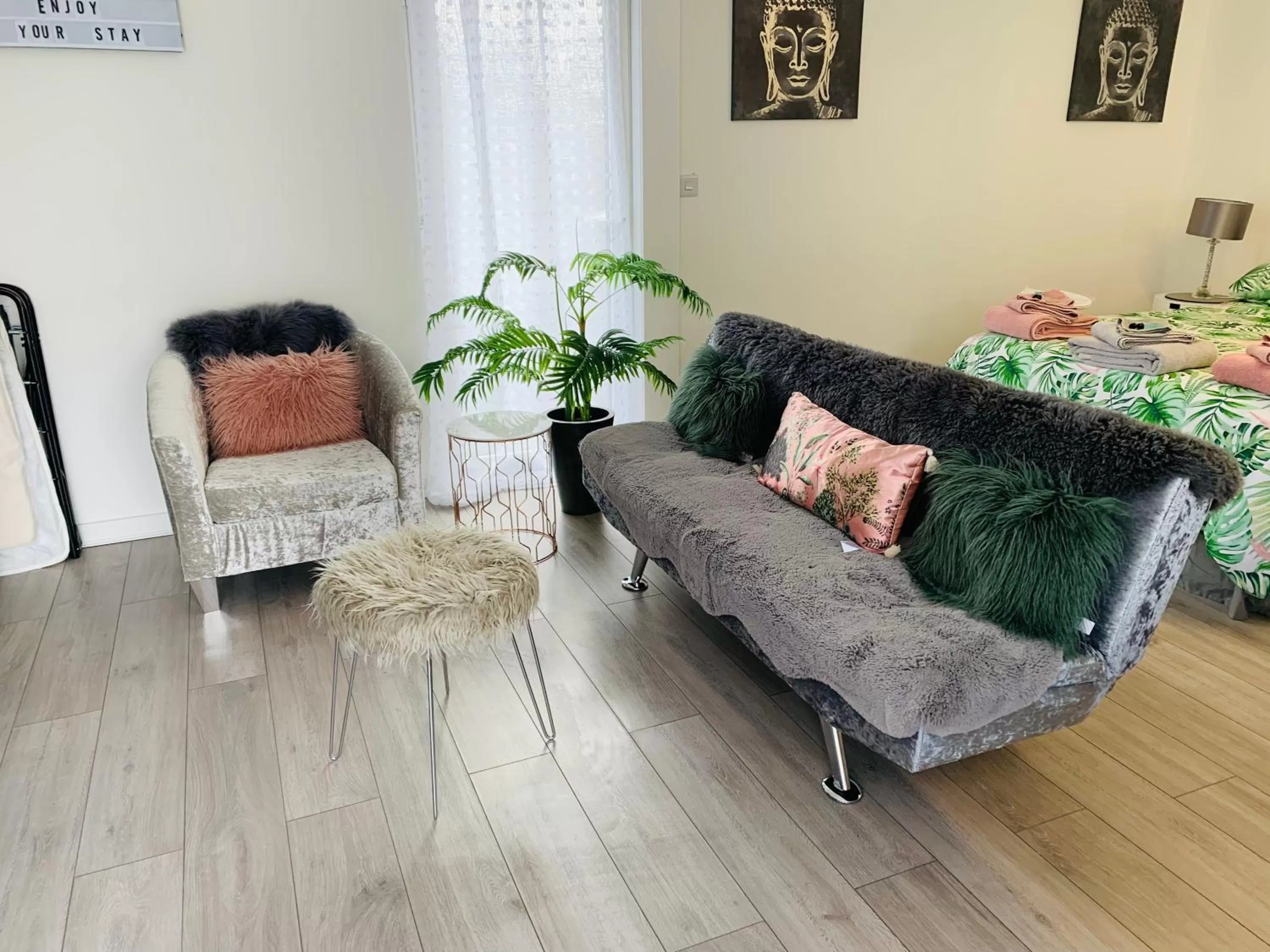 Nicolas Devon air bed and breakfast