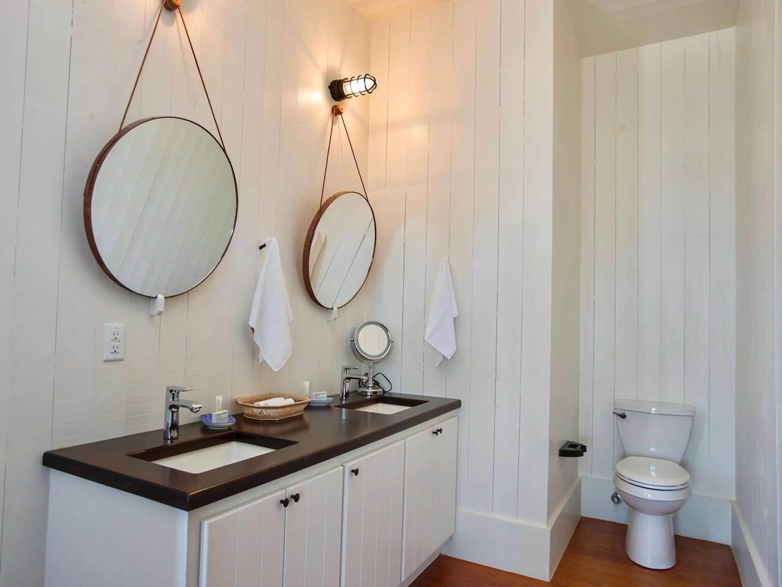 Bathroom in Mahogany Bay Resort and Beach Club, Curio Collection