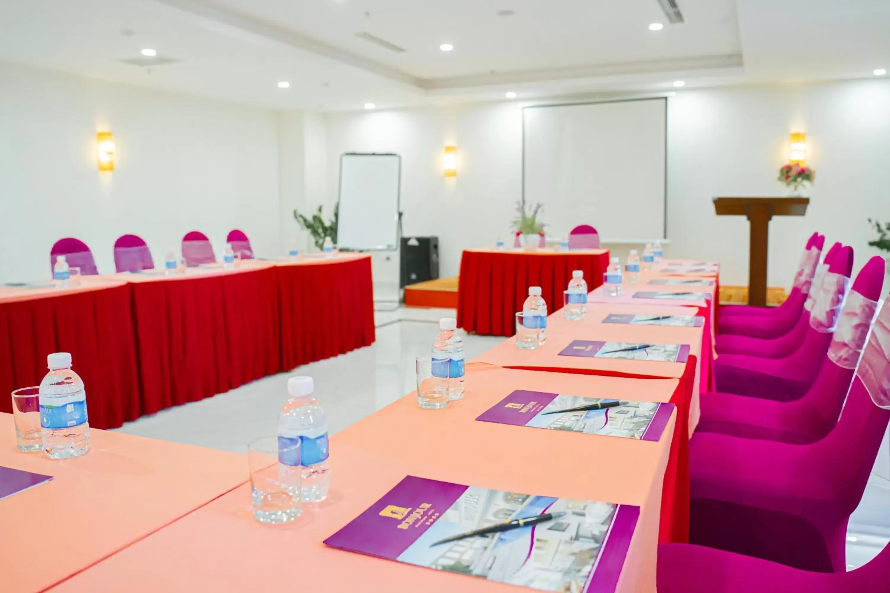 Meeting/conference room in Bonjour Nha Trang Hotel