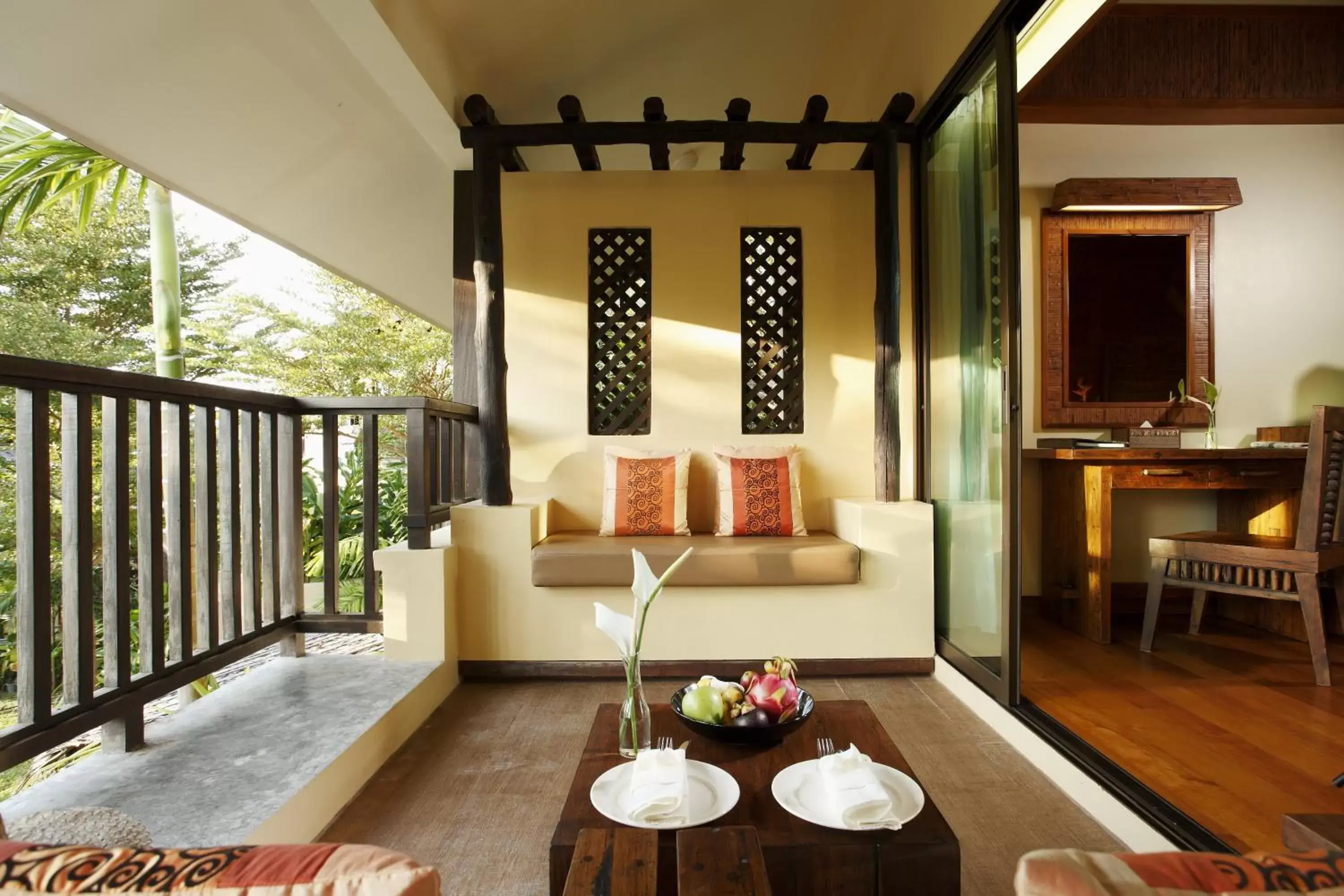 Bedroom, Seating Area in Centara Koh Chang Tropicana Resort