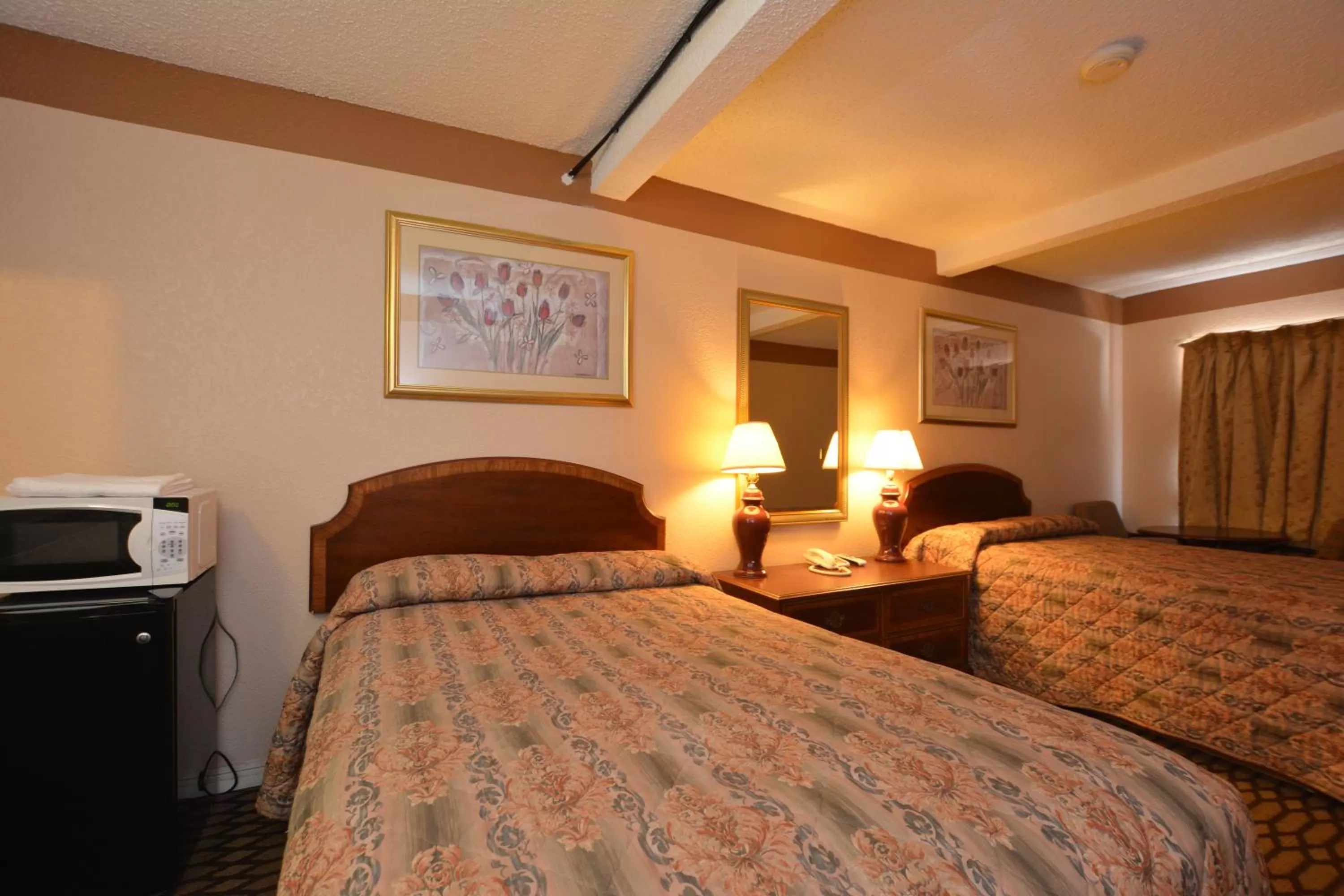 Bedroom, Bed in Newcastle Motel