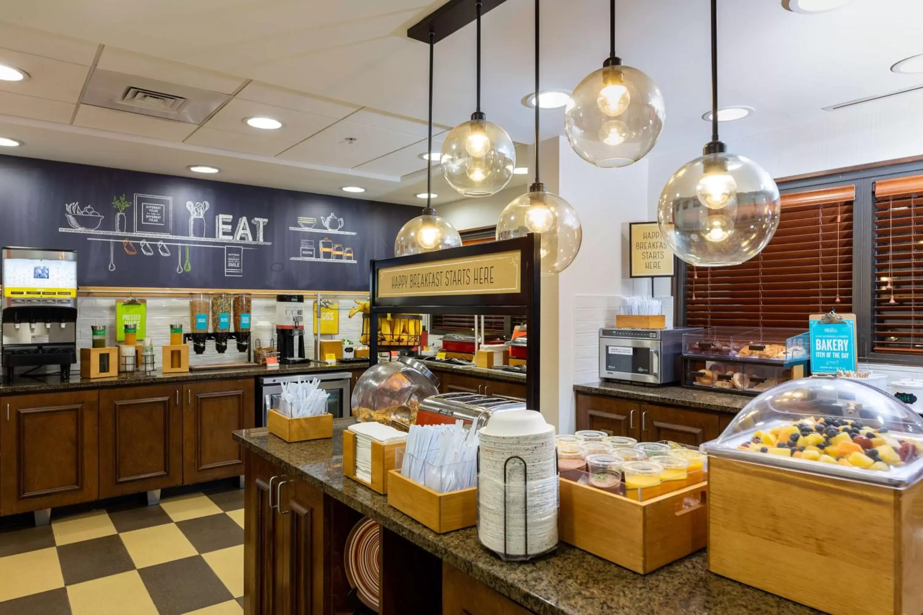 Breakfast, Restaurant/Places to Eat in Hampton Inn Winston-Salem Hanes Mall