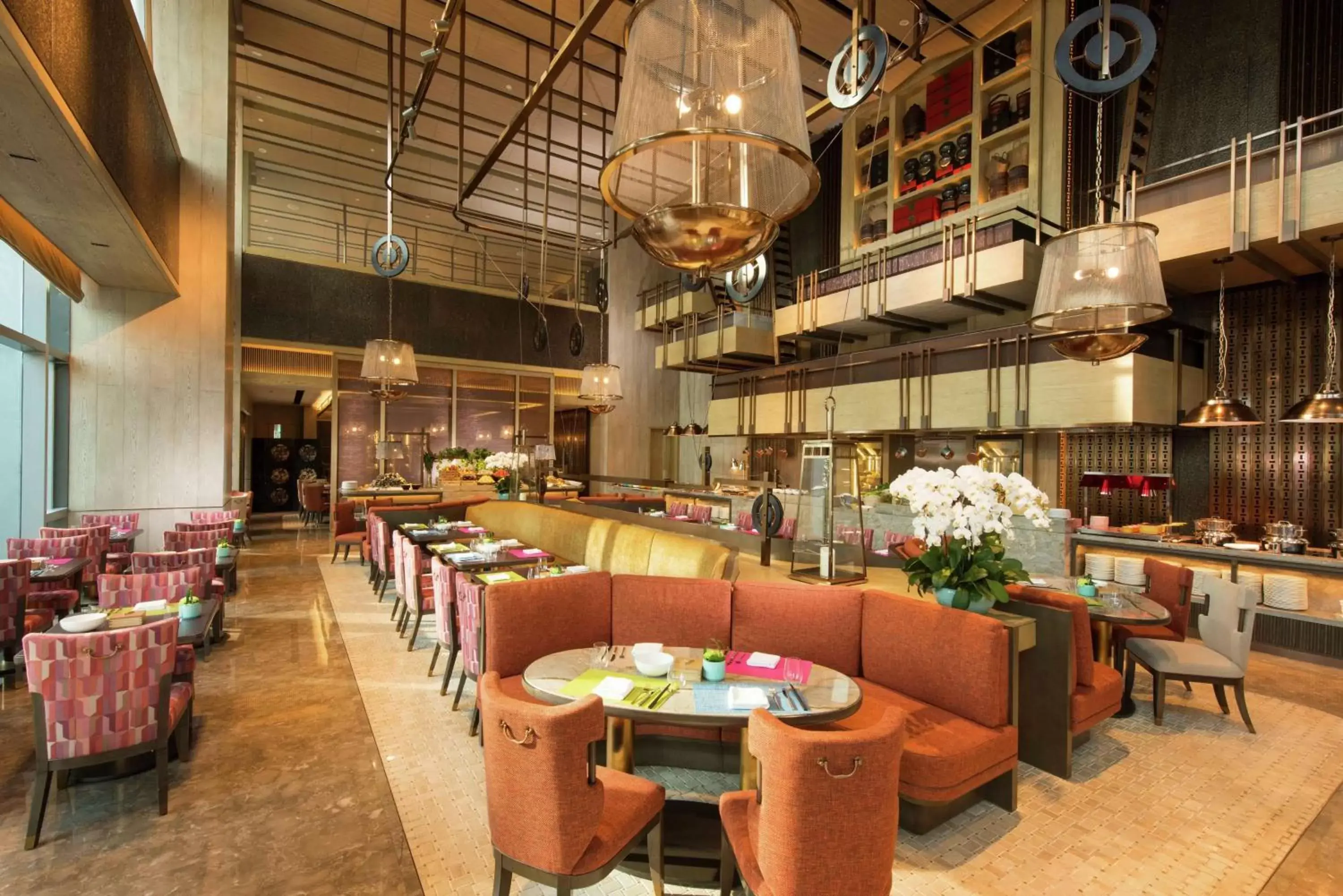 Dining area, Restaurant/Places to Eat in Conrad Guangzhou - Free shuttle between hotel and Exhibition Center during Canton Fair & Exhibitor registration Counter