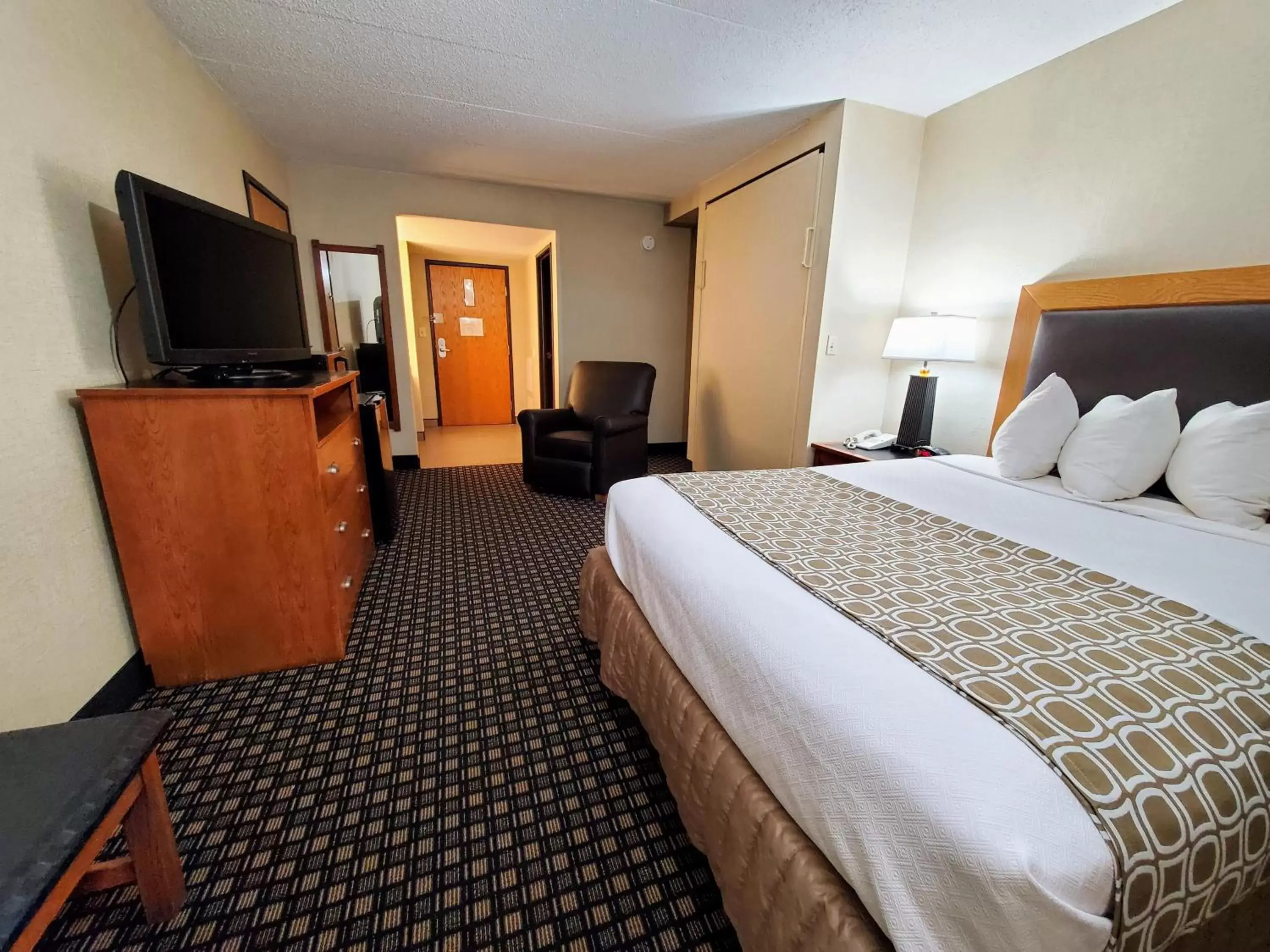 Standard Double Room in Ramkota Hotel Pierre Standard Double Room in Ramkota Hotel Pierre