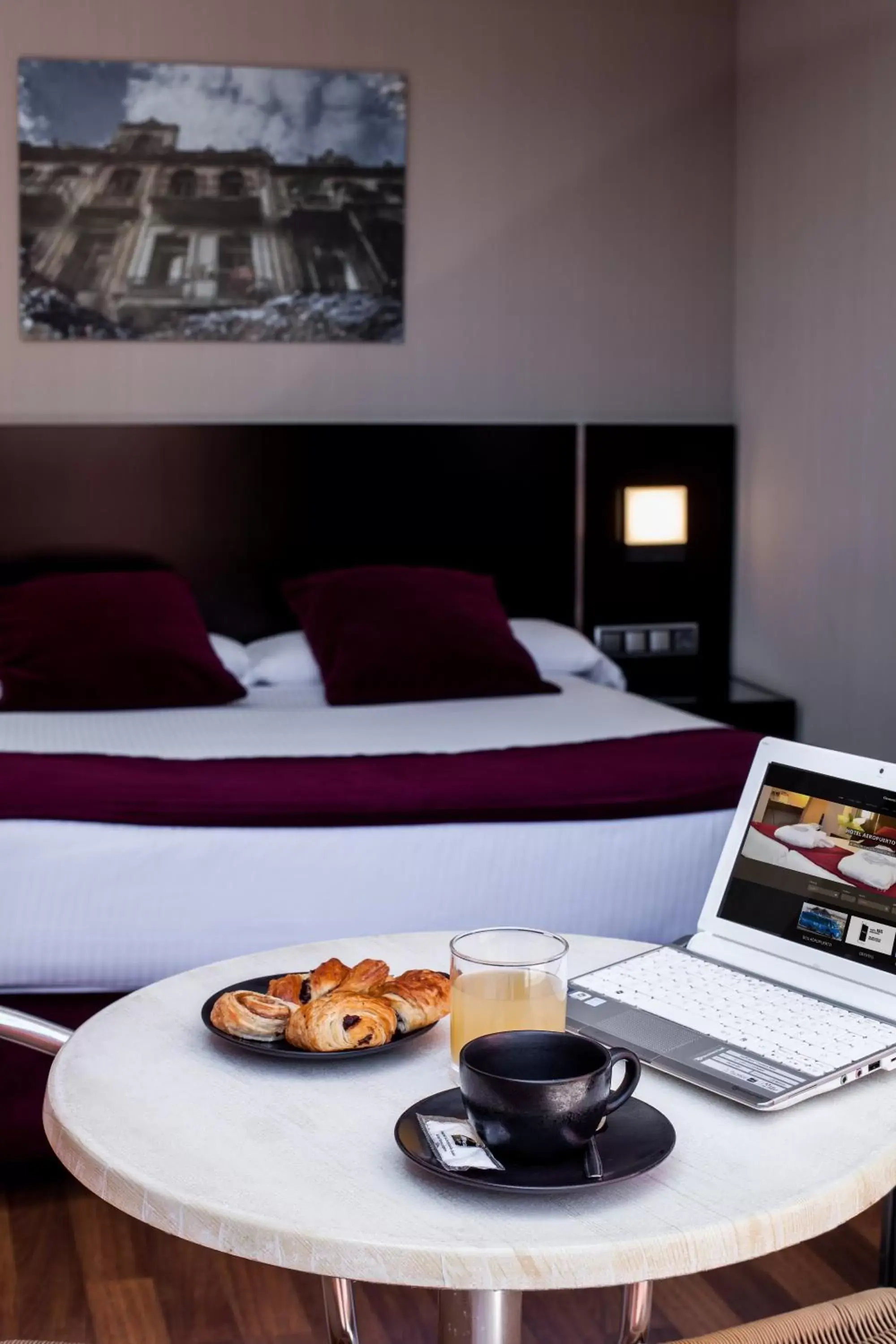 Bed in Clement Barajas Bed in Clement Barajas