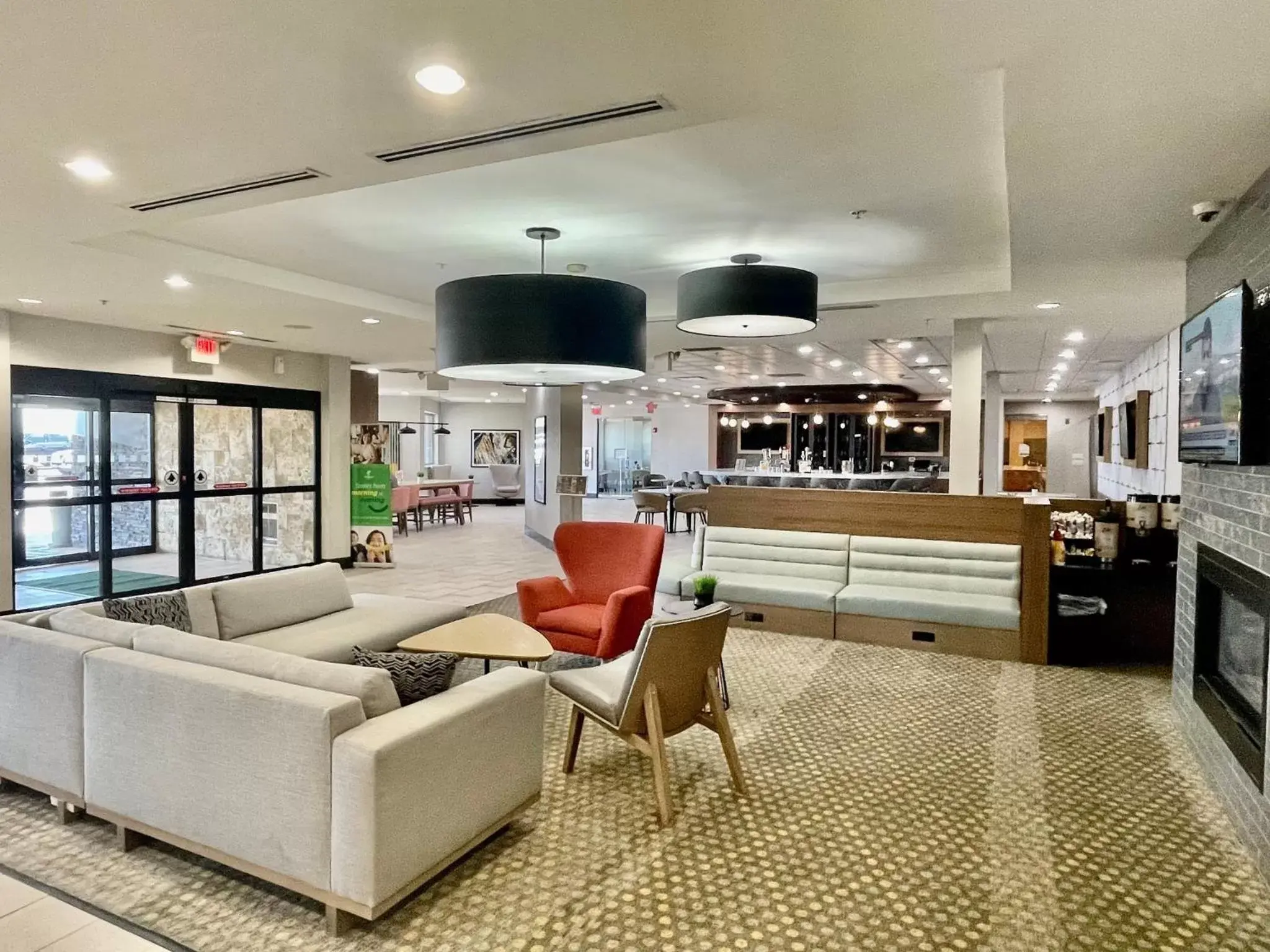 Property building in Holiday Inn Lansdale-Hatfield by IHG Property building in Holiday Inn Lansdale-Hatfield by IHG