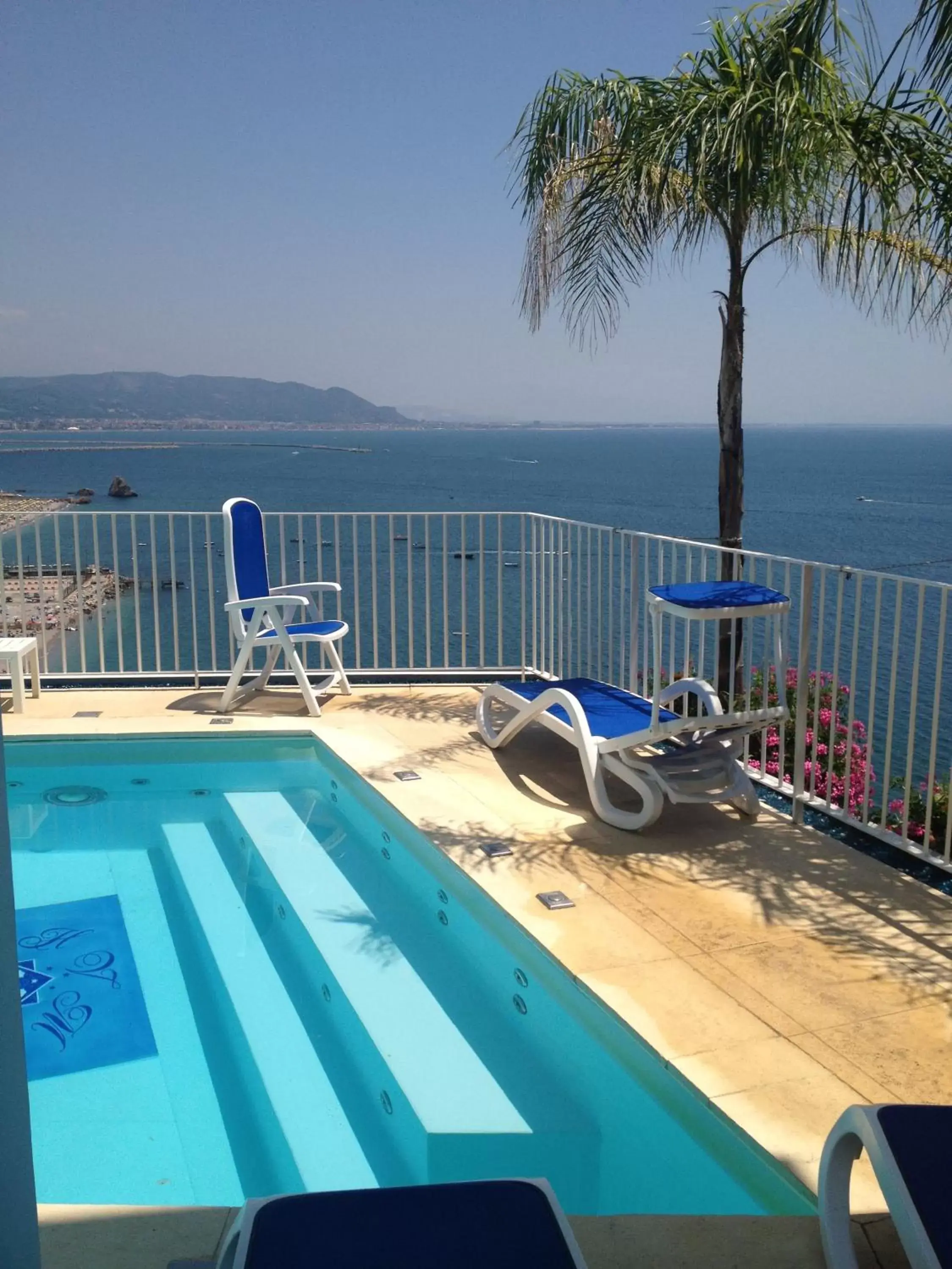View (from property/room), Swimming Pool in Hotel Voce del Mare