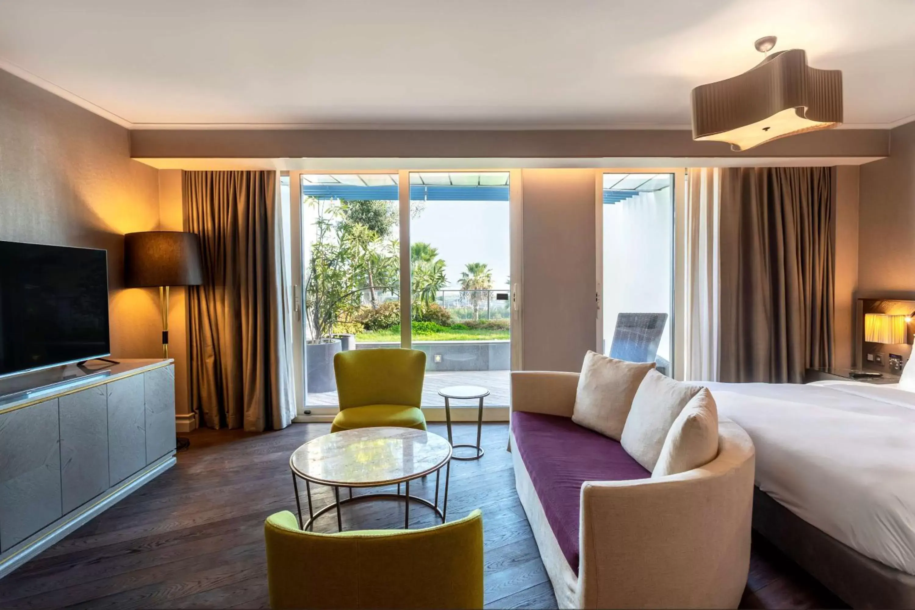 Patio, Seating Area in Radisson Blu Hotel Istanbul Ottomare