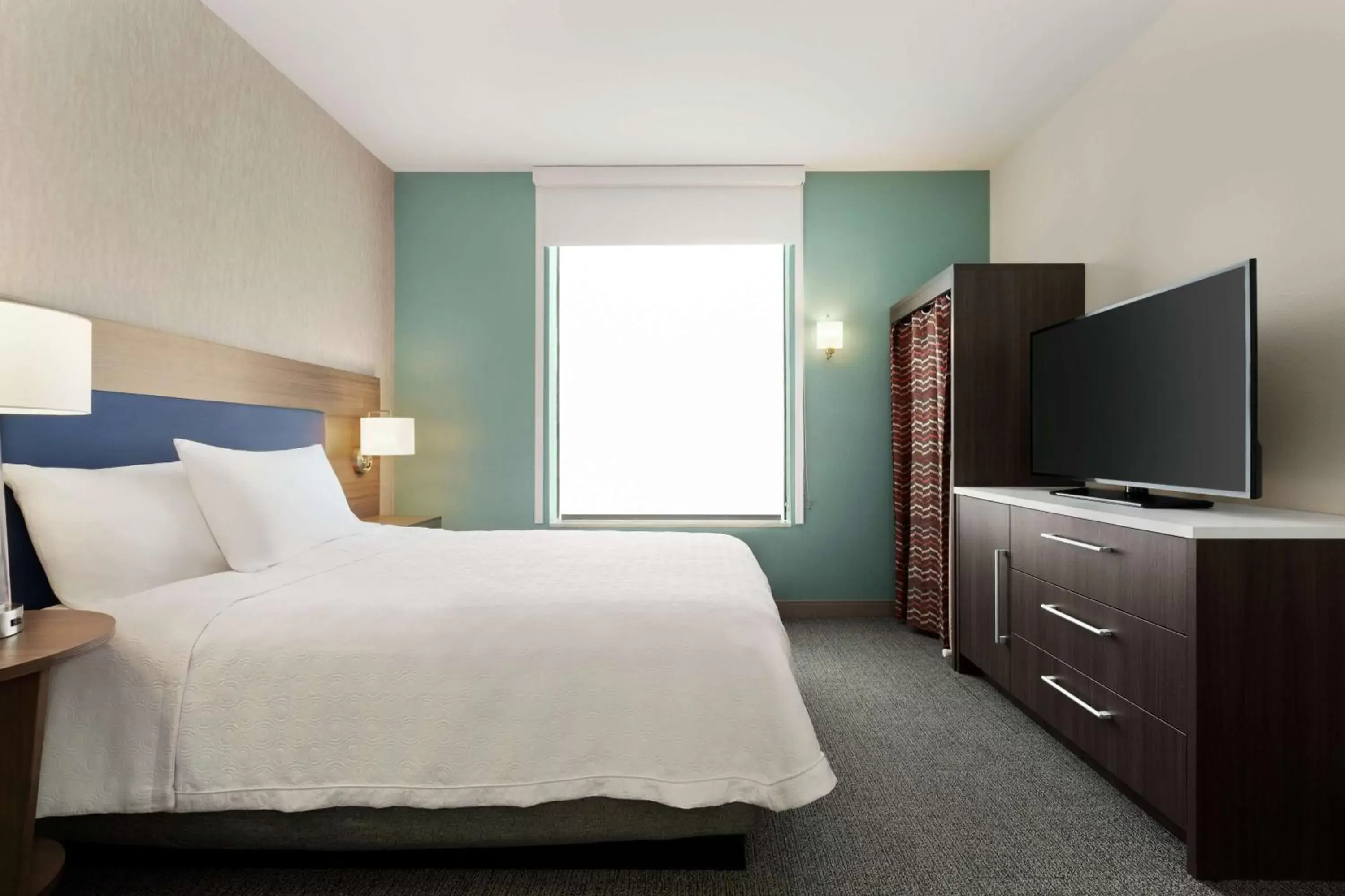 Bedroom, Bed in Home2 Suites By Hilton Houston-Pearland, Tx