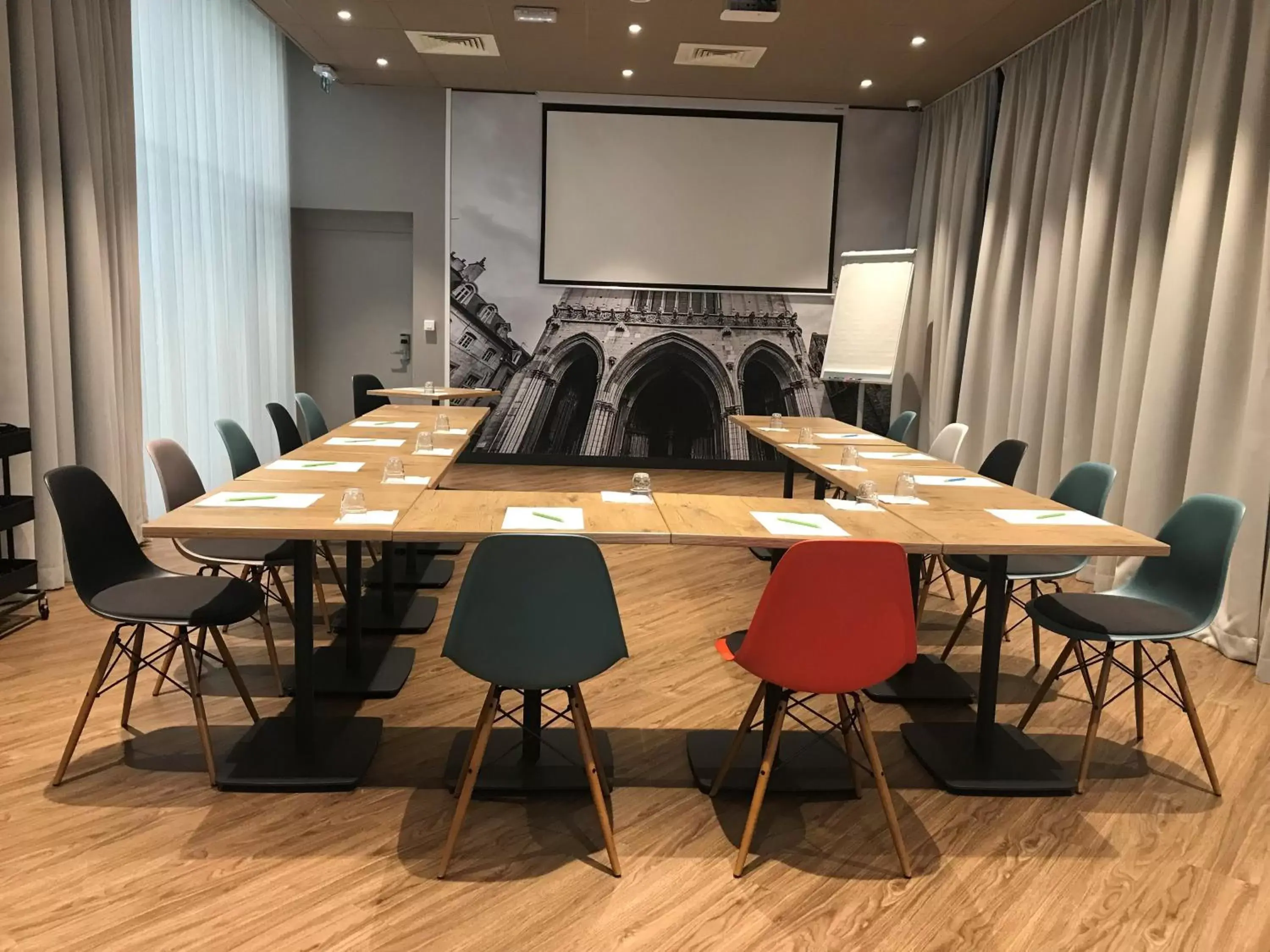 Meeting/conference room, Business Area/Conference Room in Hotel ibis Dijon Centre Clemenceau