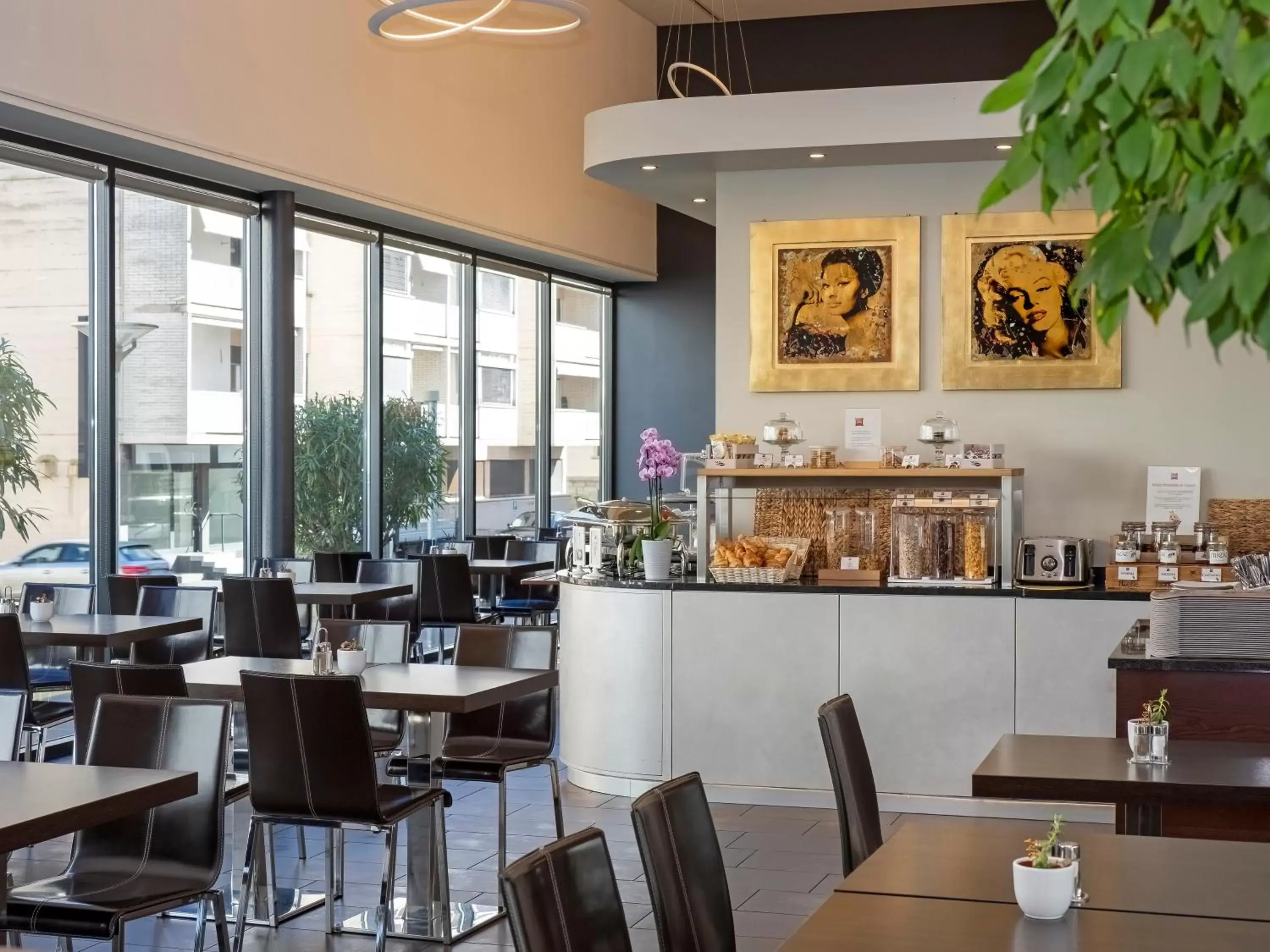 Restaurant/places to eat in ibis Locarno Restaurant/places to eat in ibis Locarno