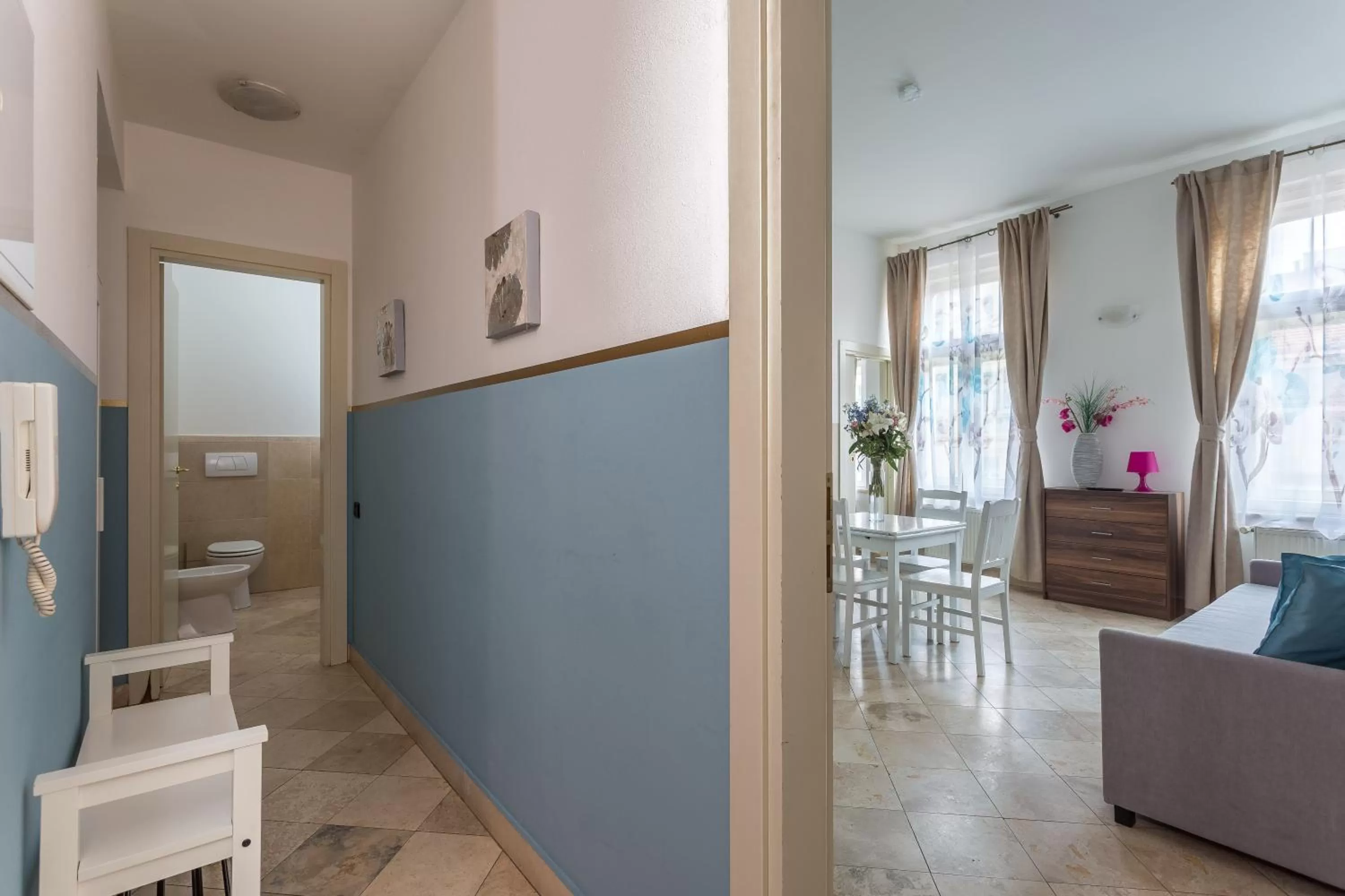 Toilet, Kitchen/Kitchenette in Legerova 33 Apartments