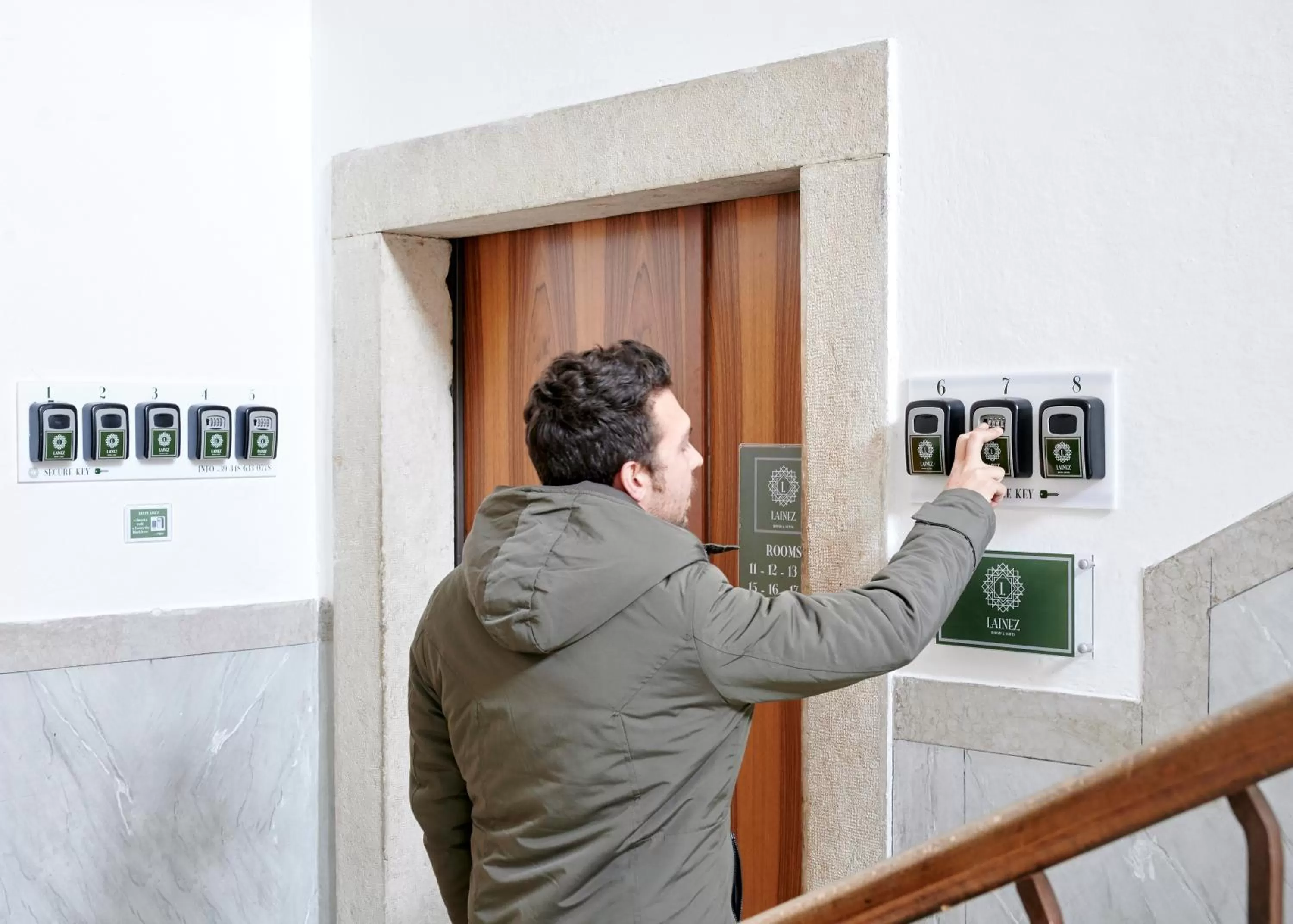 Property building in Lainez Rooms & Suites