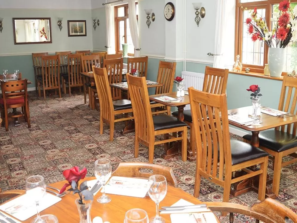 Dining area in The Dog & Crook