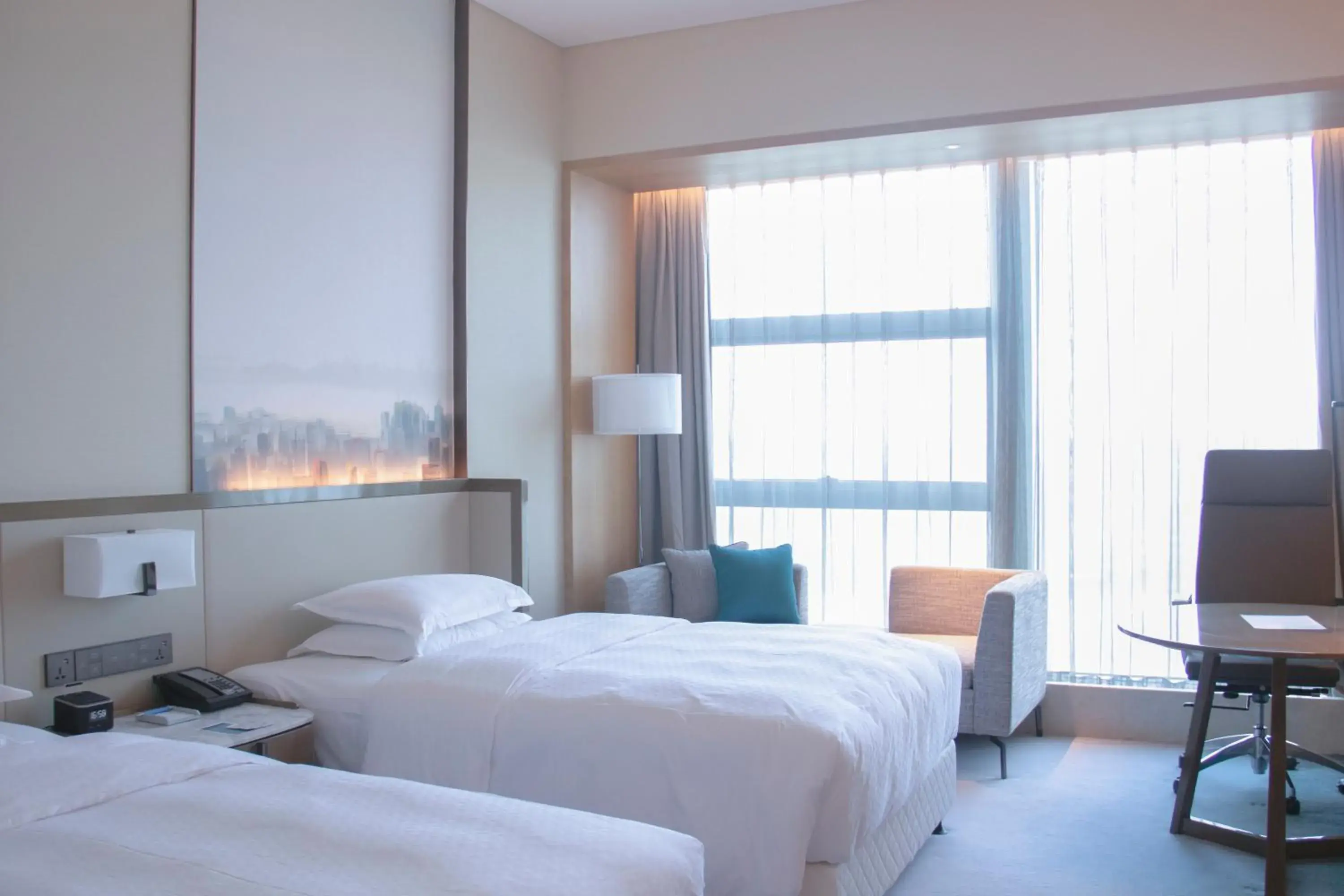 Bedroom, Bed in Four Points by Sheraton Wuhan, Jiangxia