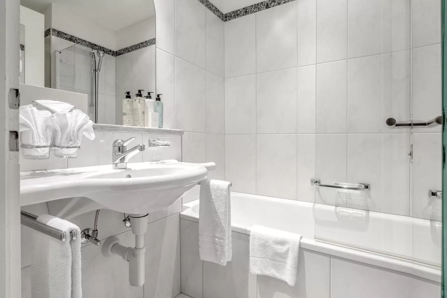 Bathroom in Blatter's Arosa Hotel & Bella Vista SPA