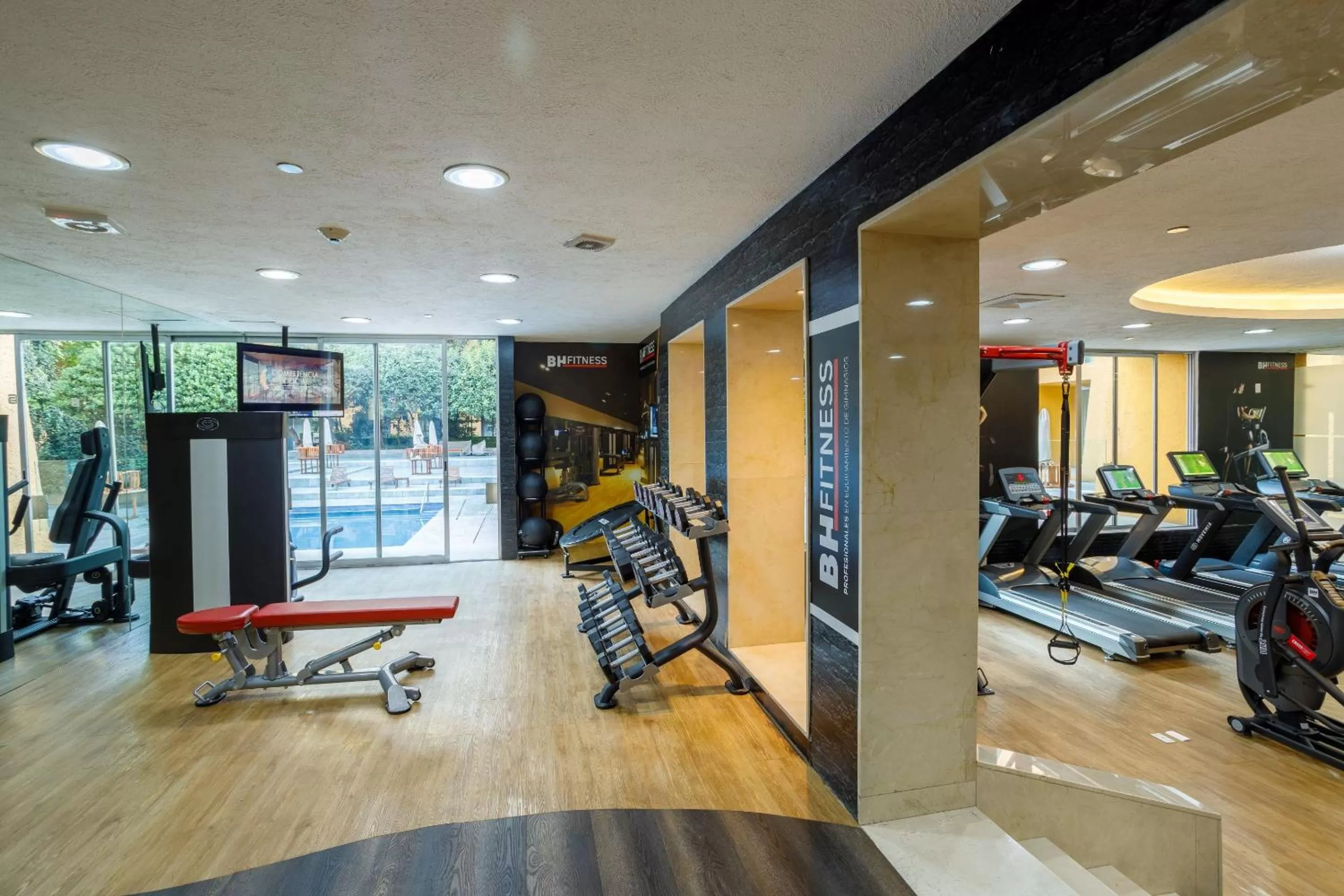 Fitness centre/facilities in Camino Real Polanco Mexico