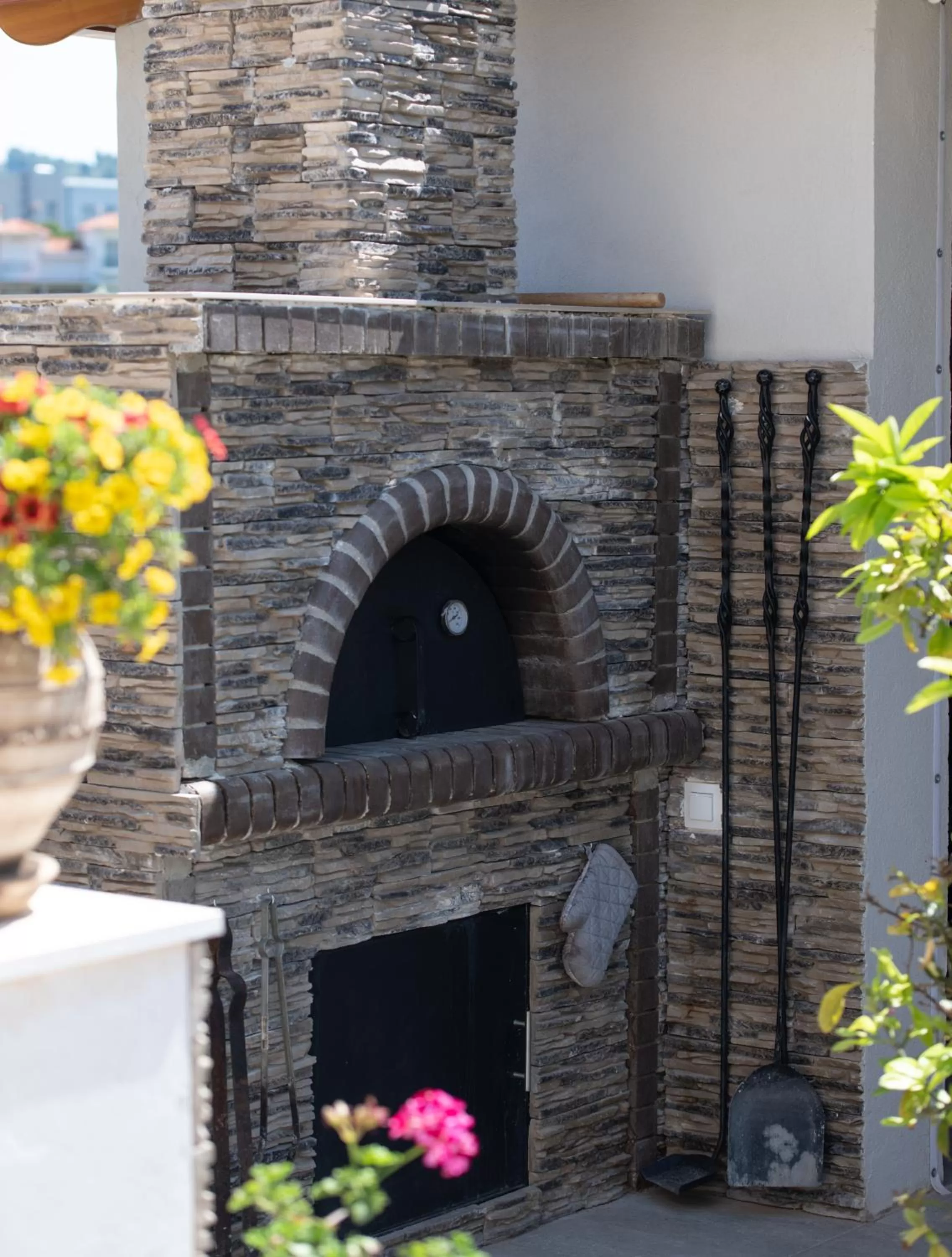 BBQ facilities in Villa Sara