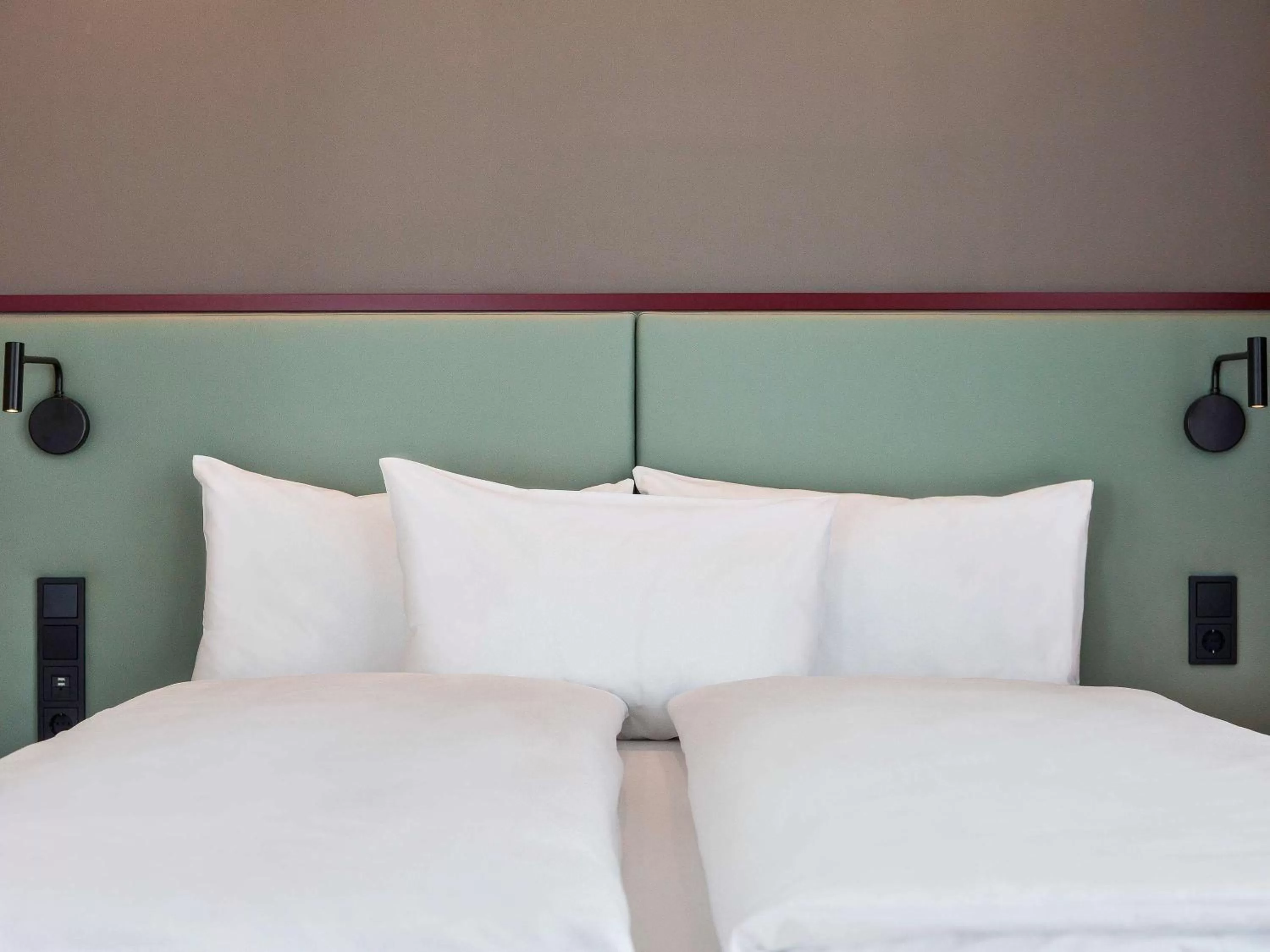 Photo of the whole room, Bed in ibis Styles Klagenfurt am Woerthersee