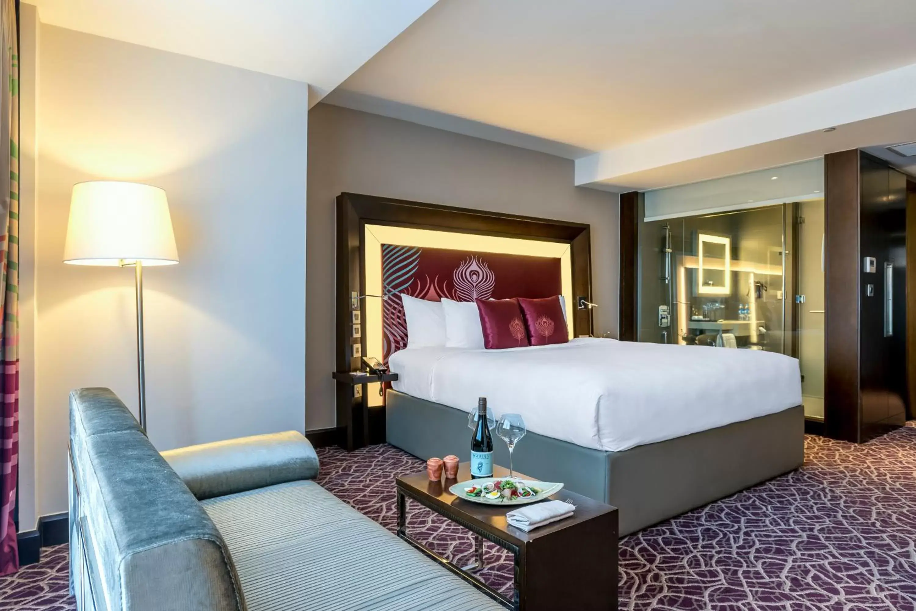 Food and drinks, Bed in Novotel Yangon Max