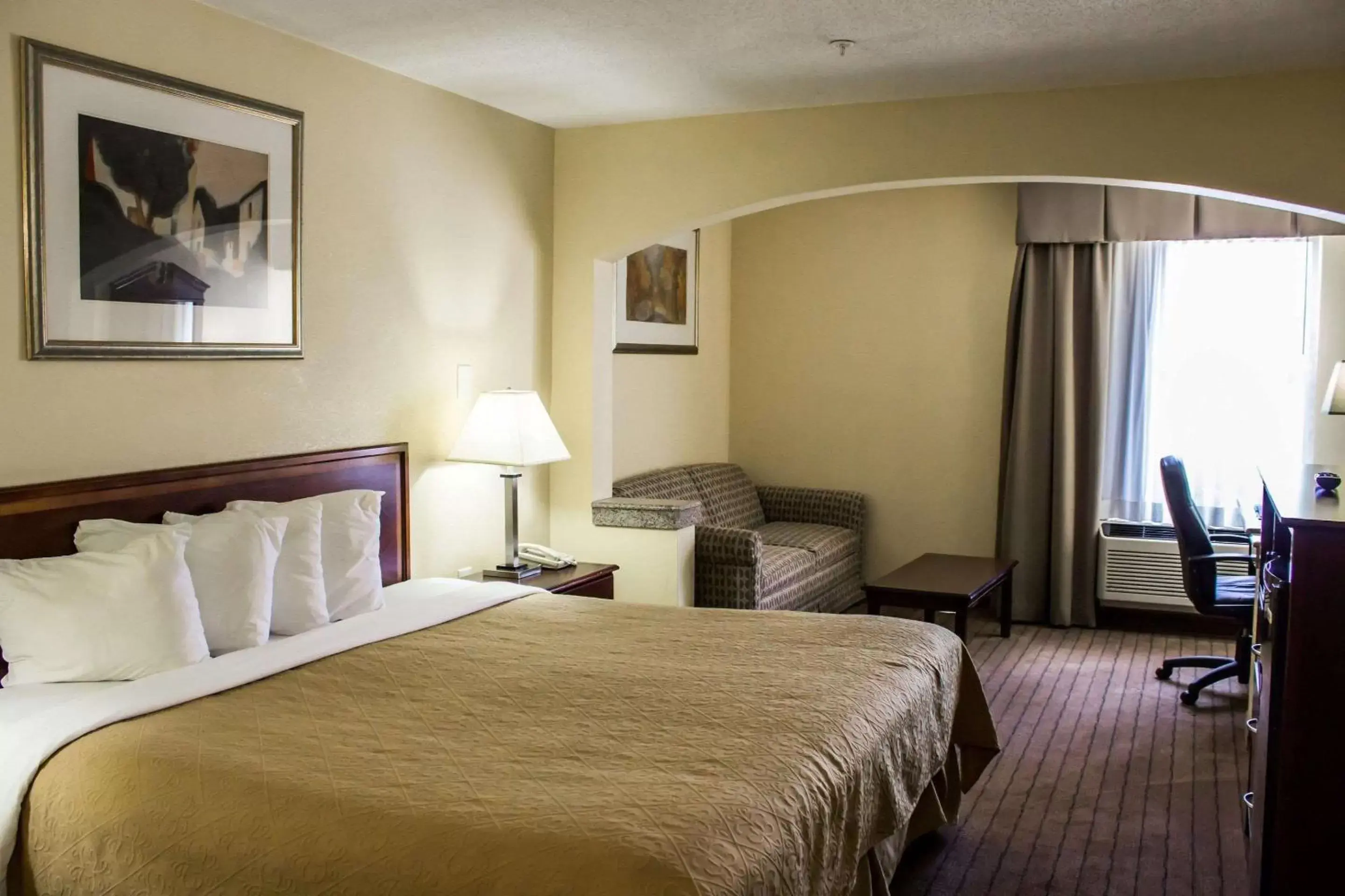 Photo of the whole room, Bed in Quality Inn Fuquay Varina East Photo of the whole room, Bed in Quality Inn Fuquay Varina East